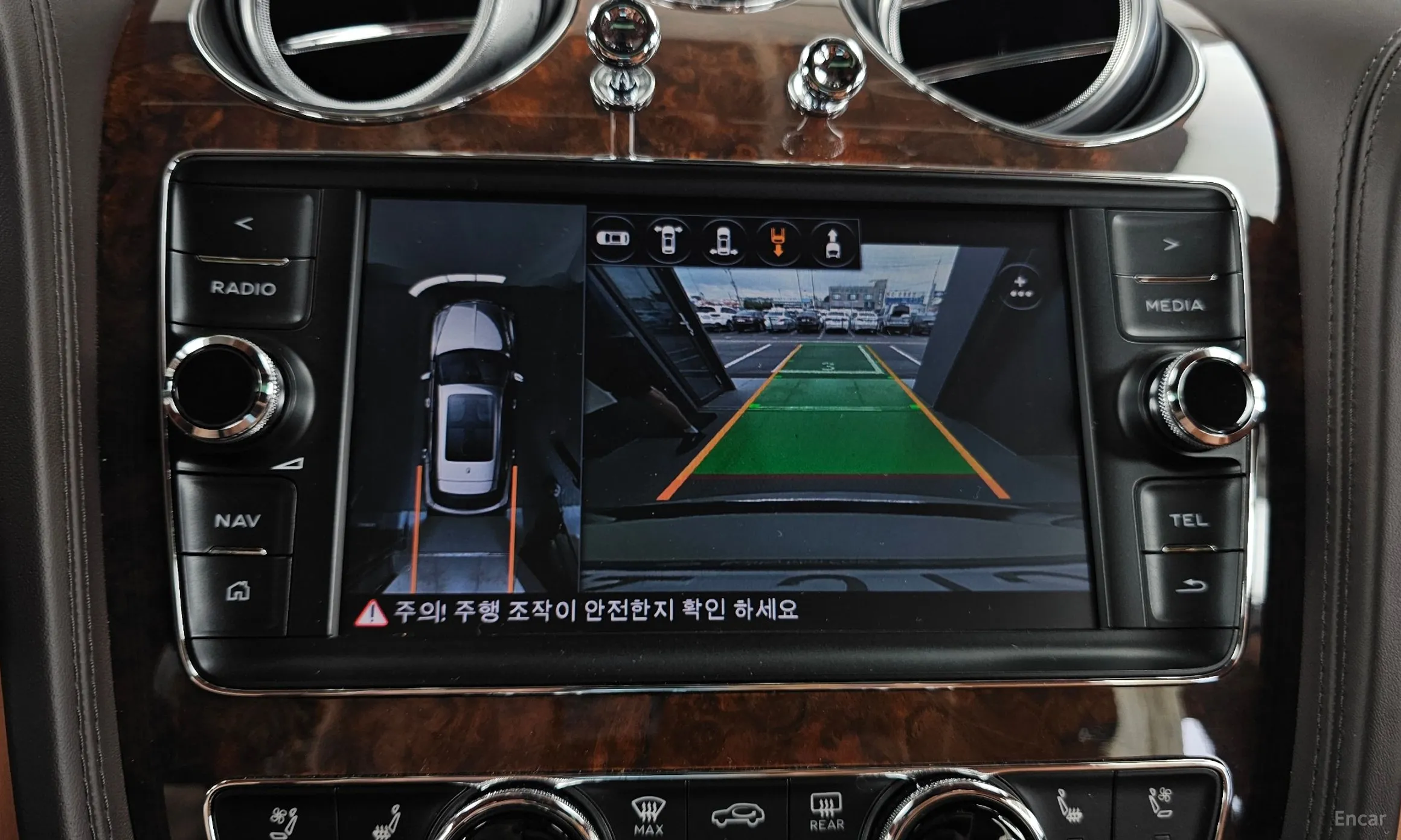 Bentley Bentayga превью 15