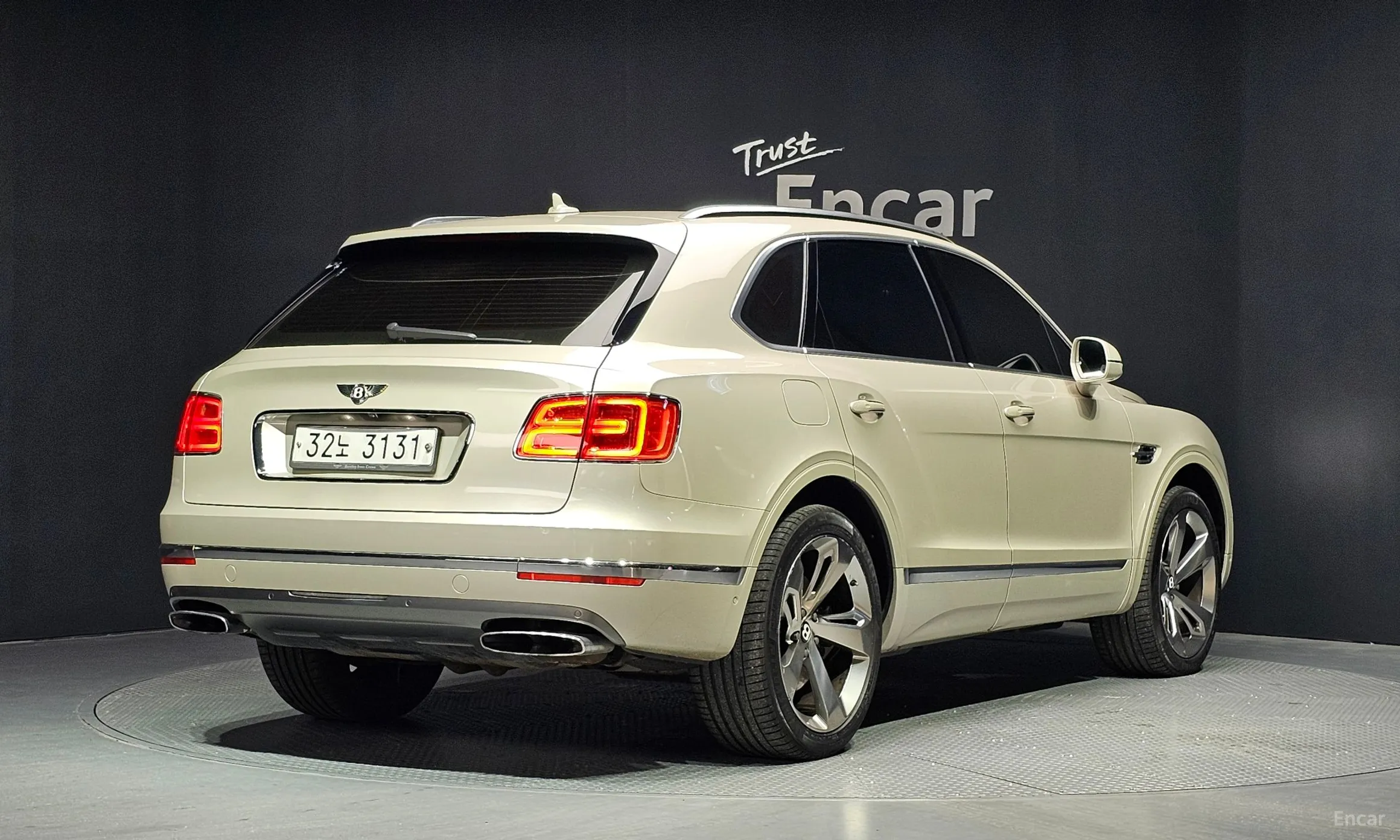 Bentley Bentayga
