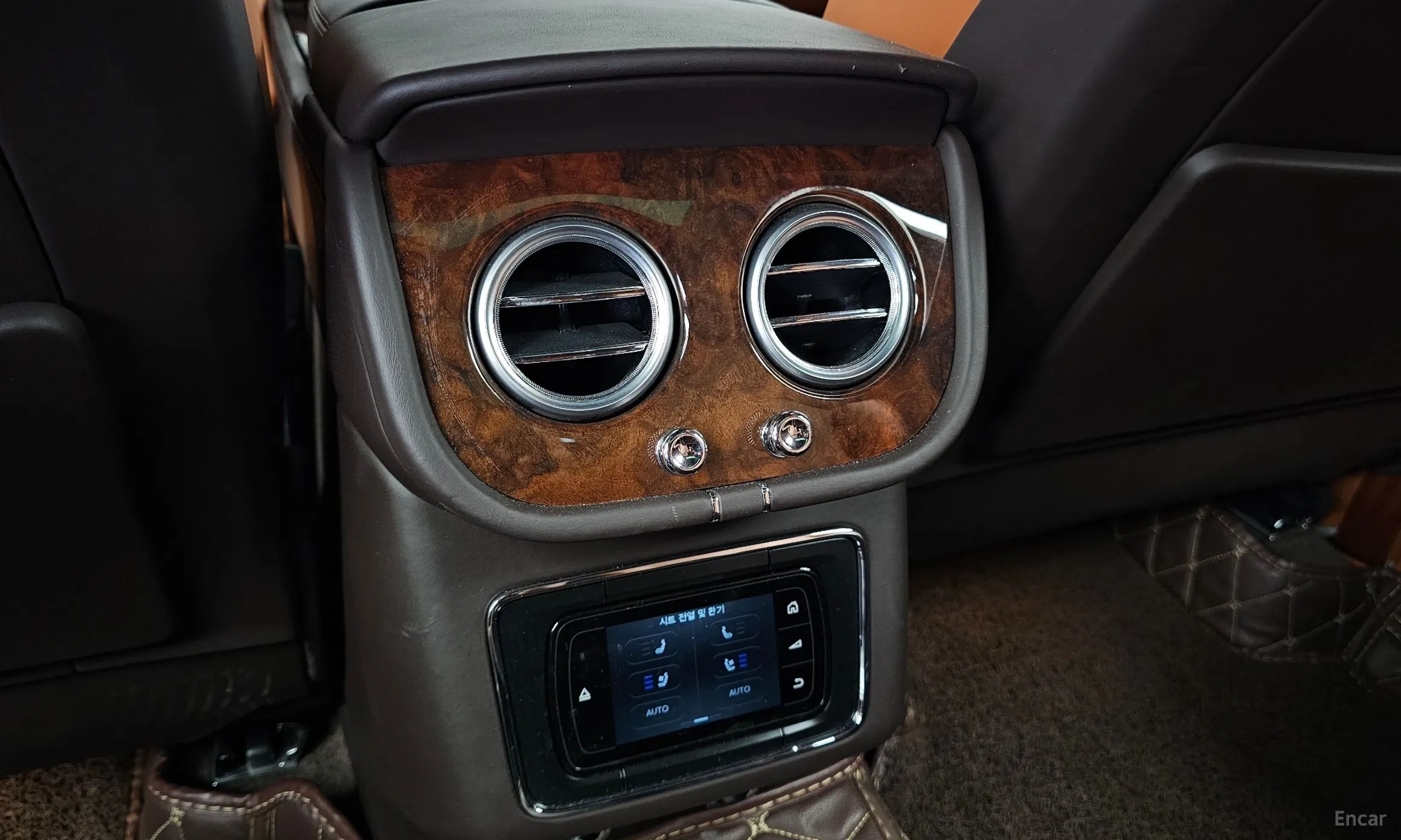 Bentley Bentayga превью 19