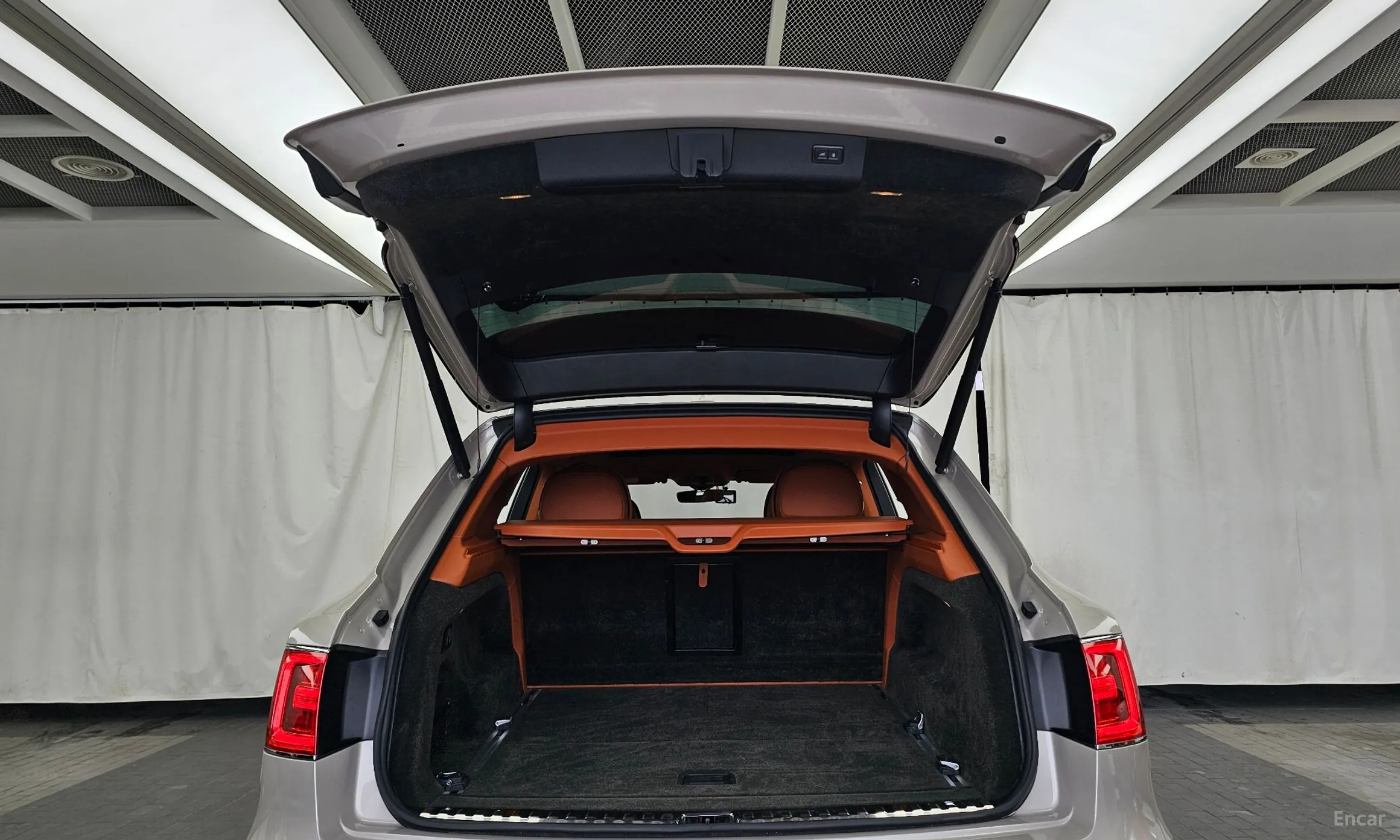 Bentley Bentayga превью 20