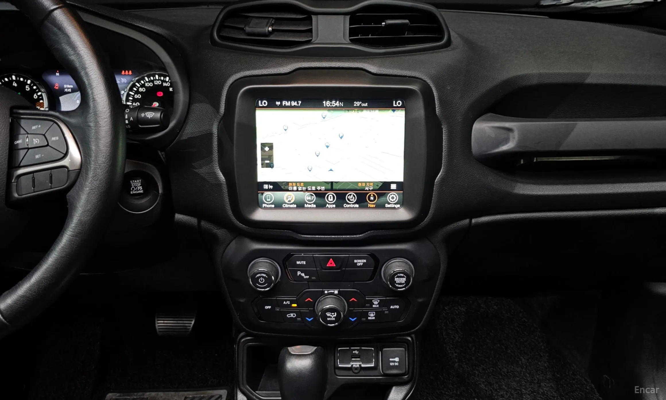 Jeep Renegade превью 13