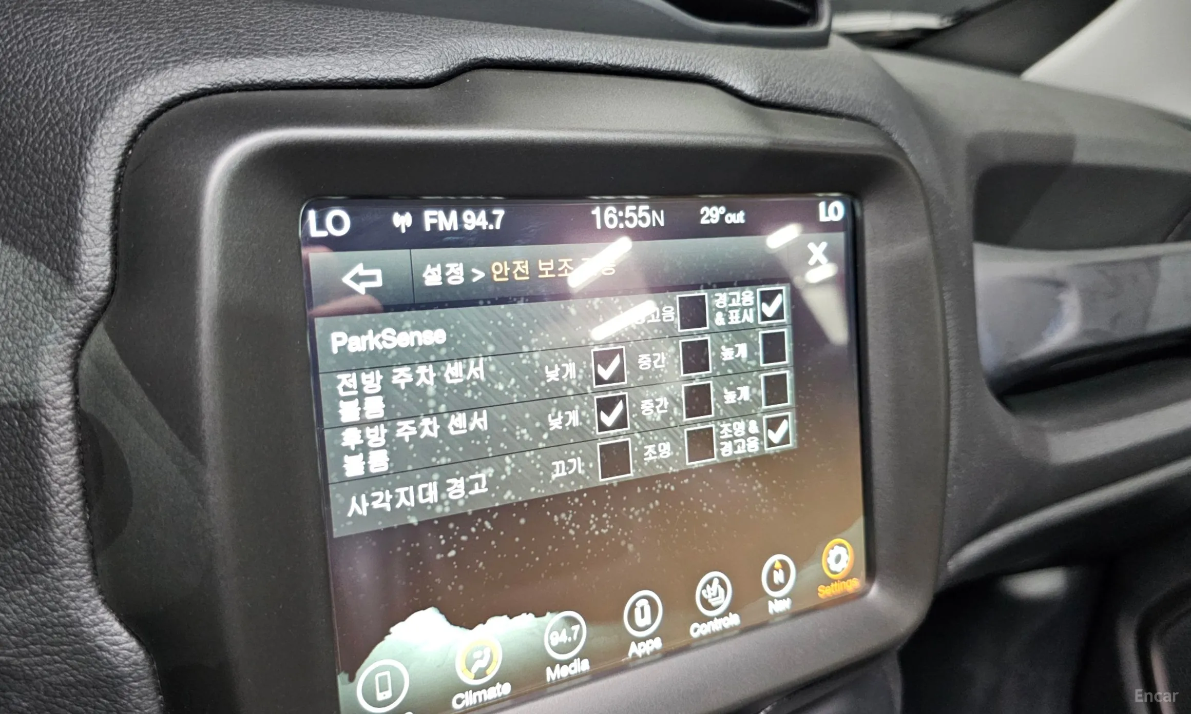 Jeep Renegade превью 20