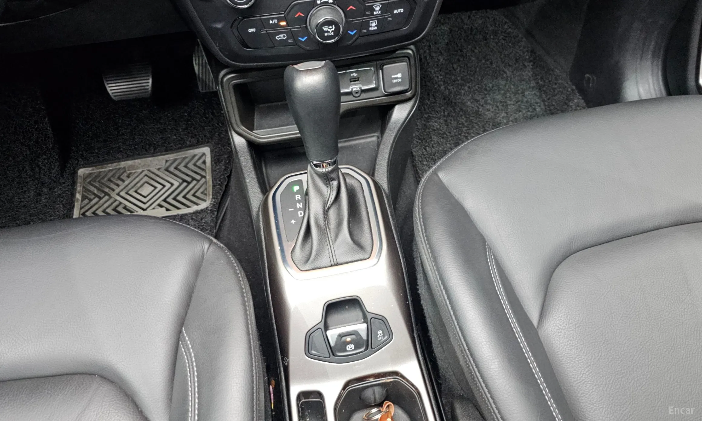 Jeep Renegade превью 9