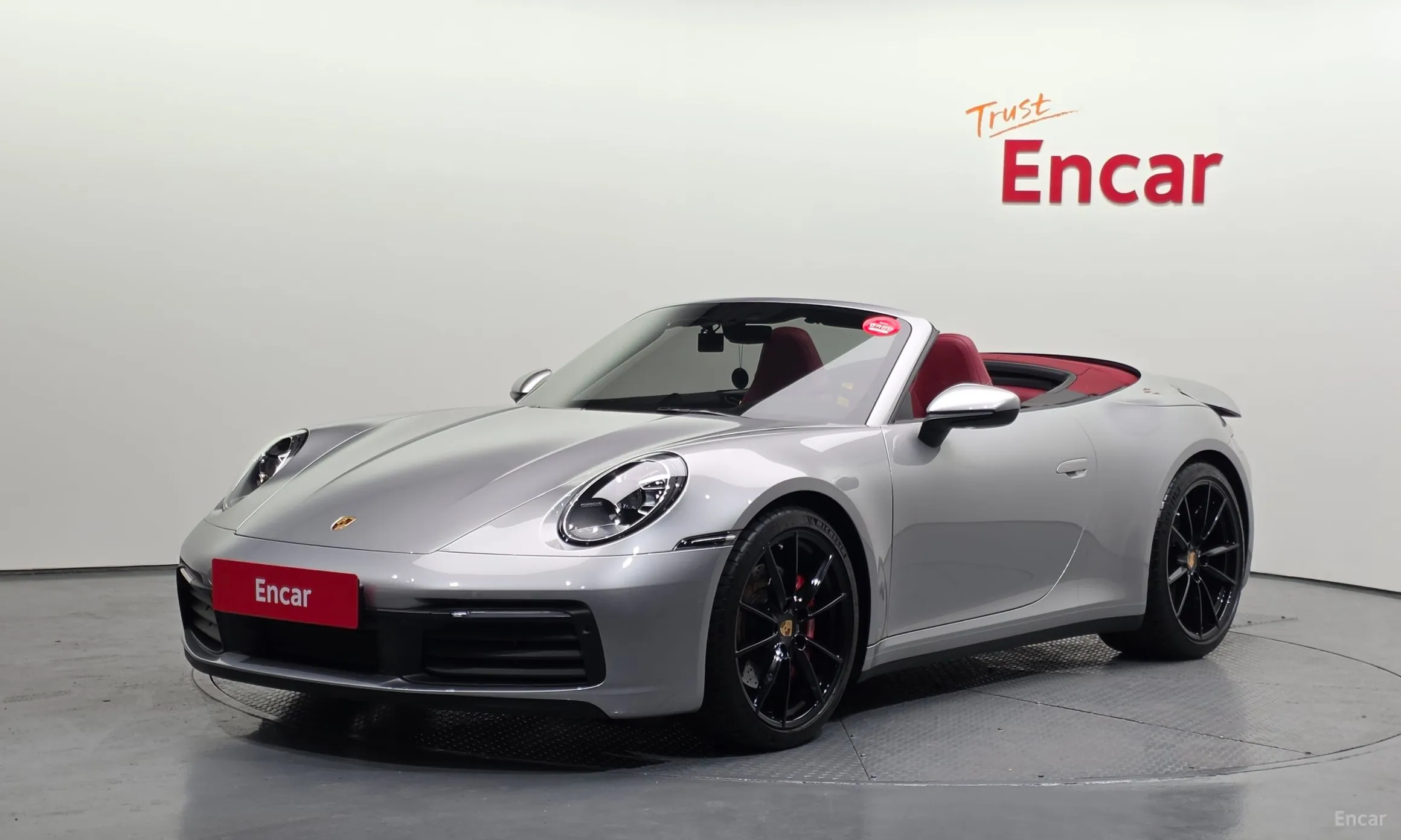 911 (992)