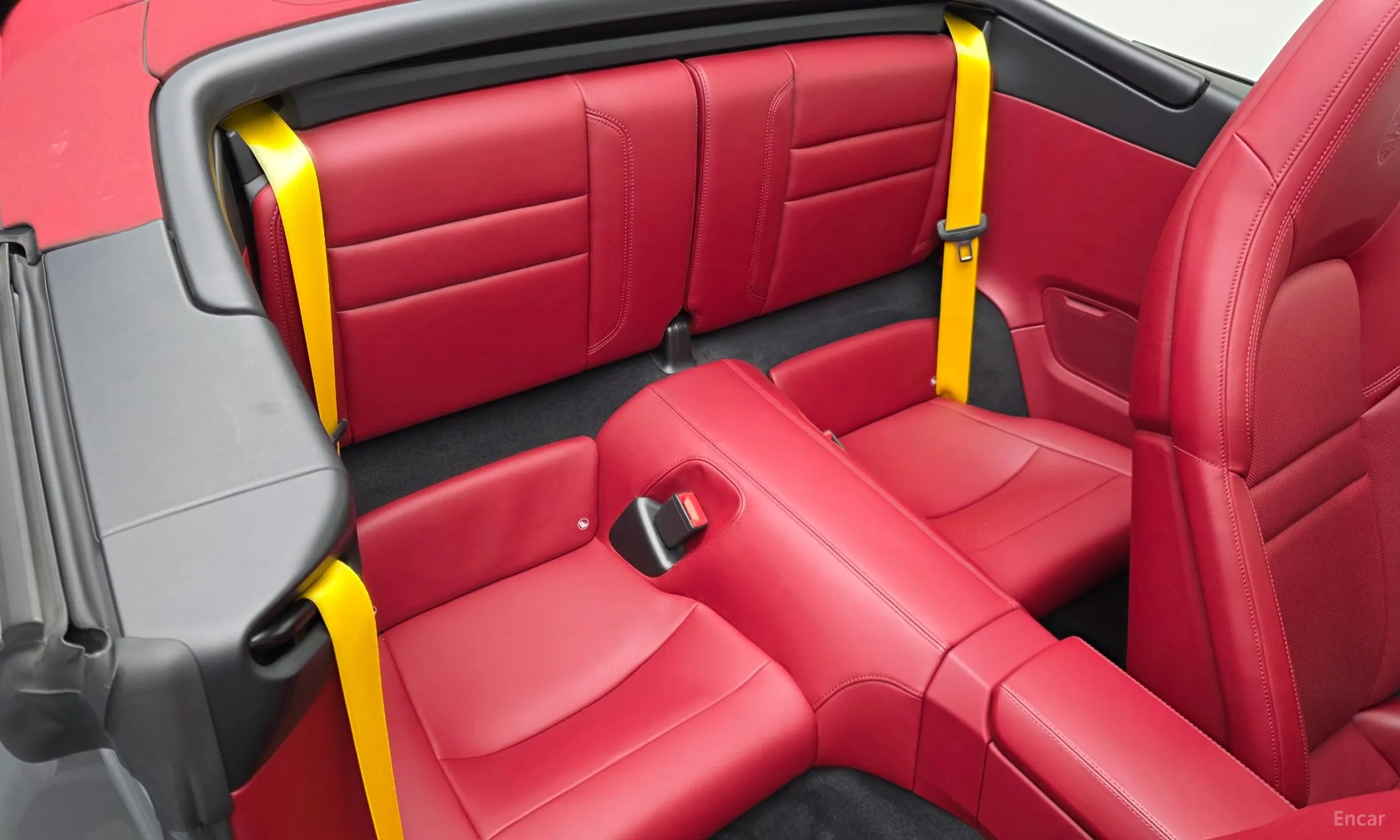 Porsche 911 (992) превью 12