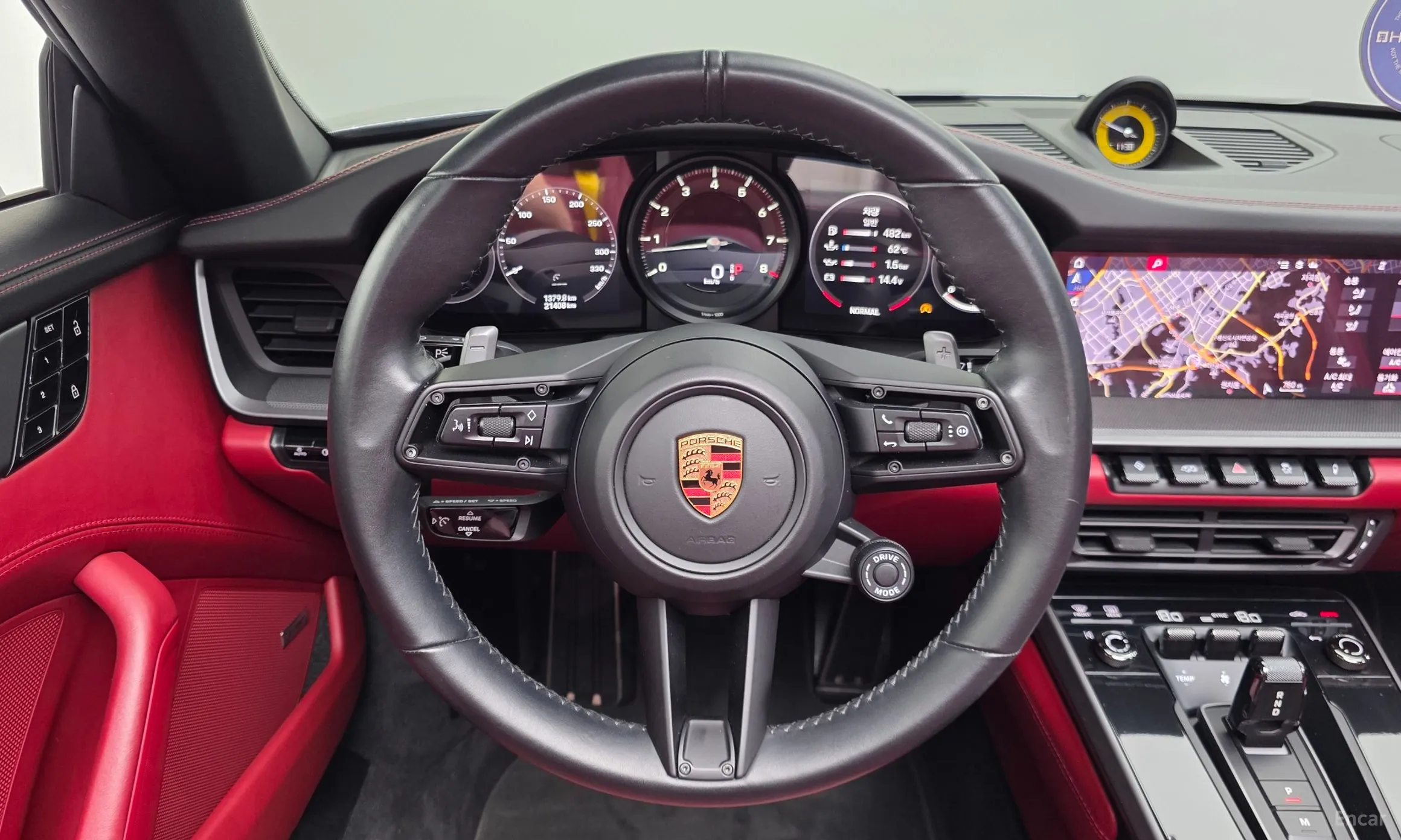 Porsche 911 (992) превью 13