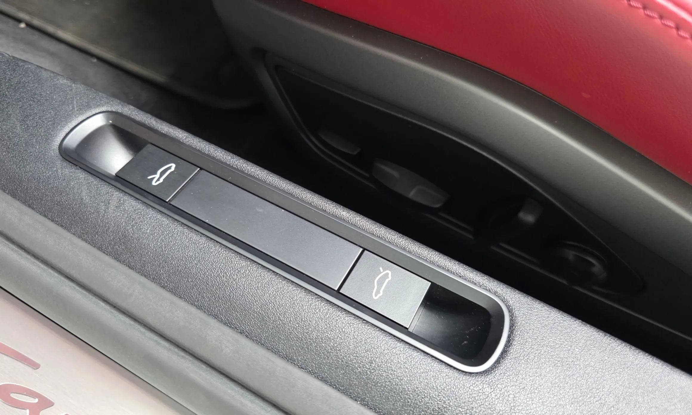 Porsche 911 (992) превью 19