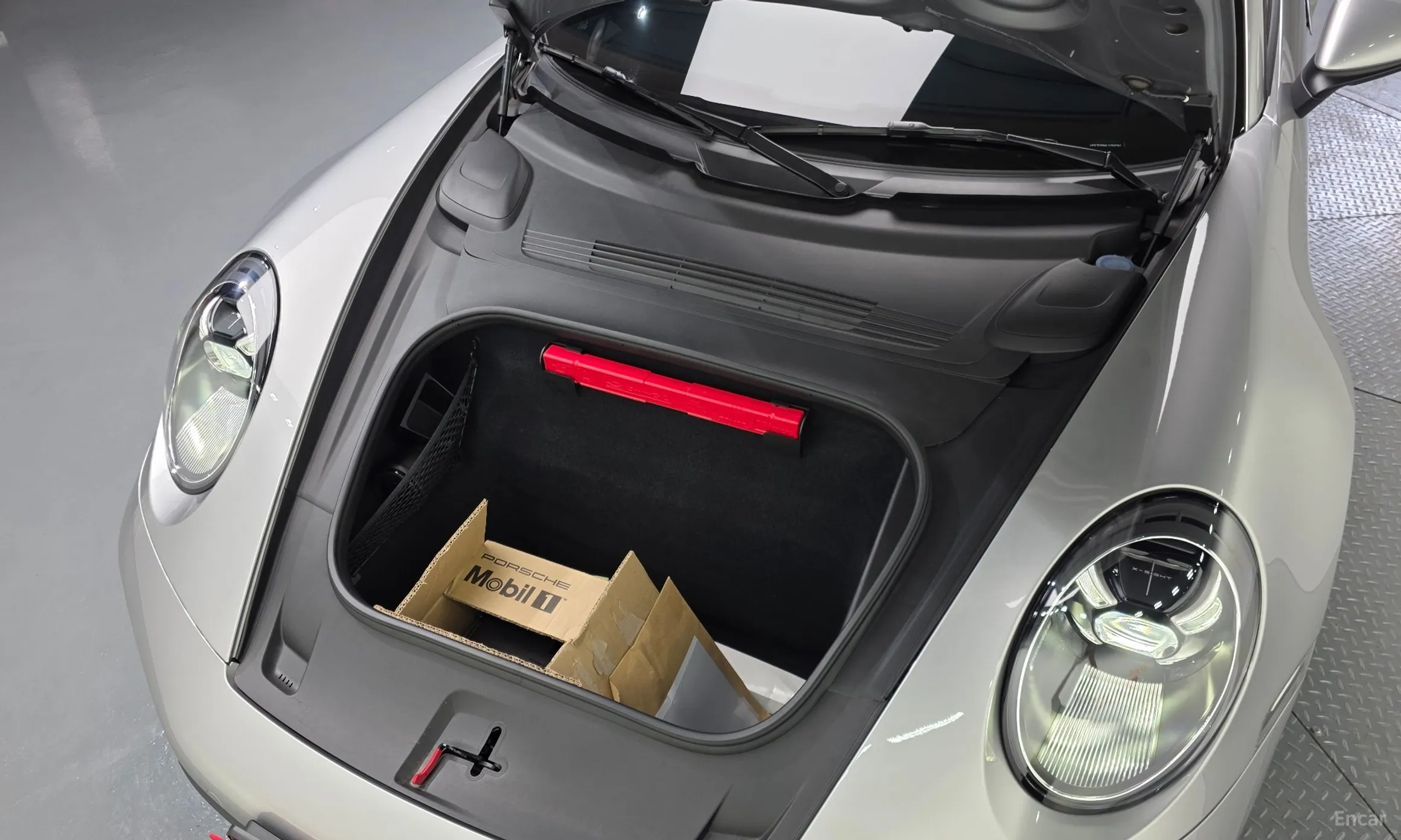 Porsche 911 (992) превью 20