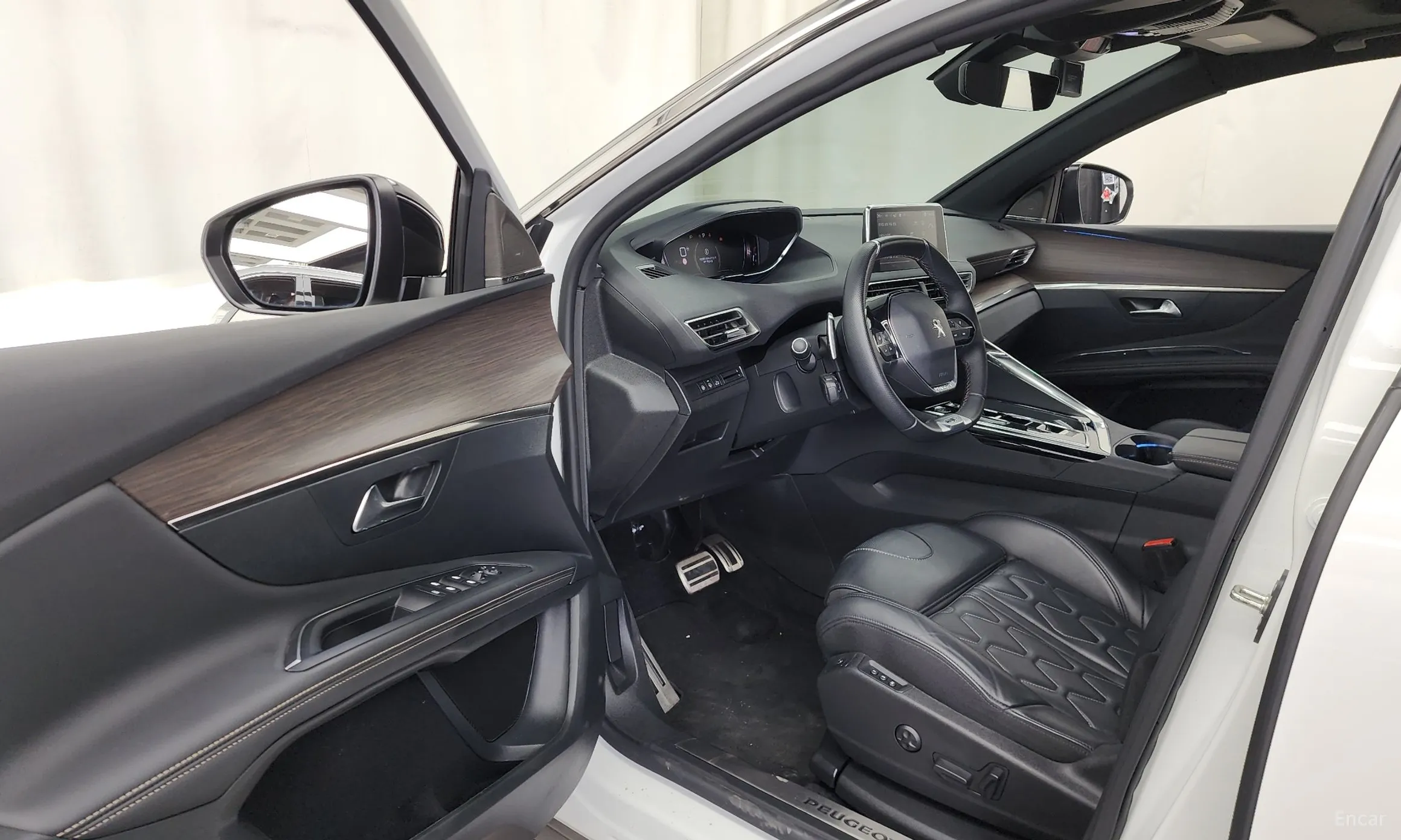 Peugeot 3008 2nd generation превью 10