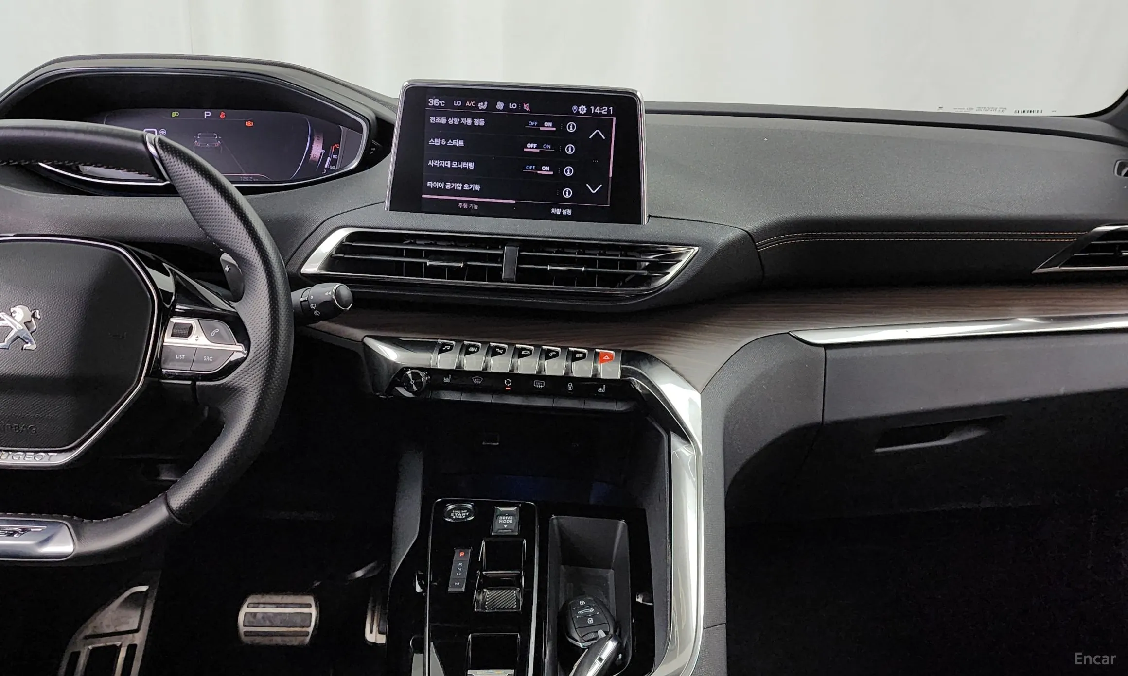 Peugeot 3008 2nd generation превью 14