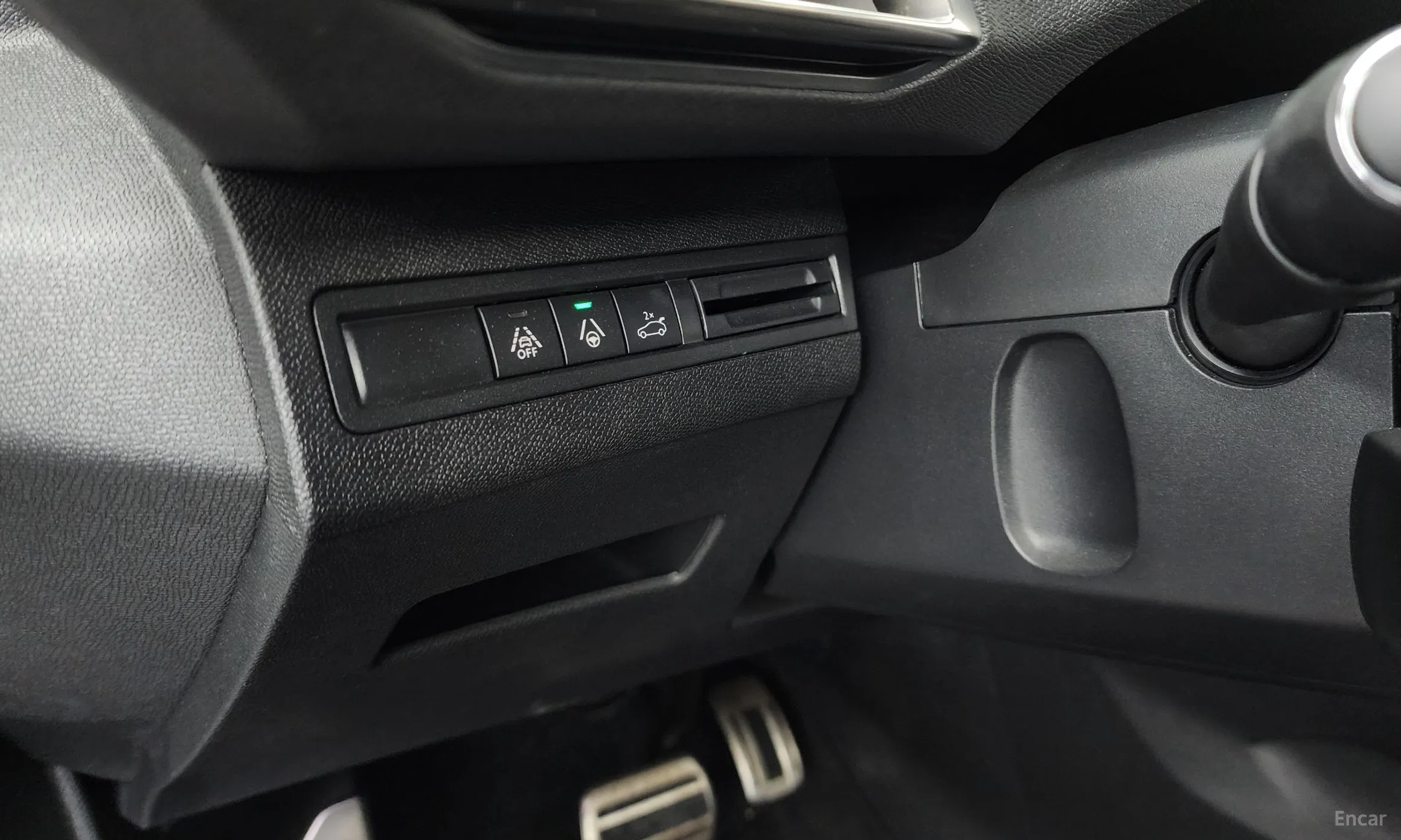 Peugeot 3008 2nd generation превью 16