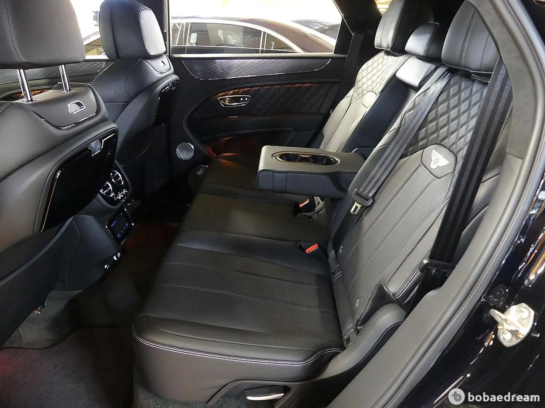 Bentley Bentayga превью 15