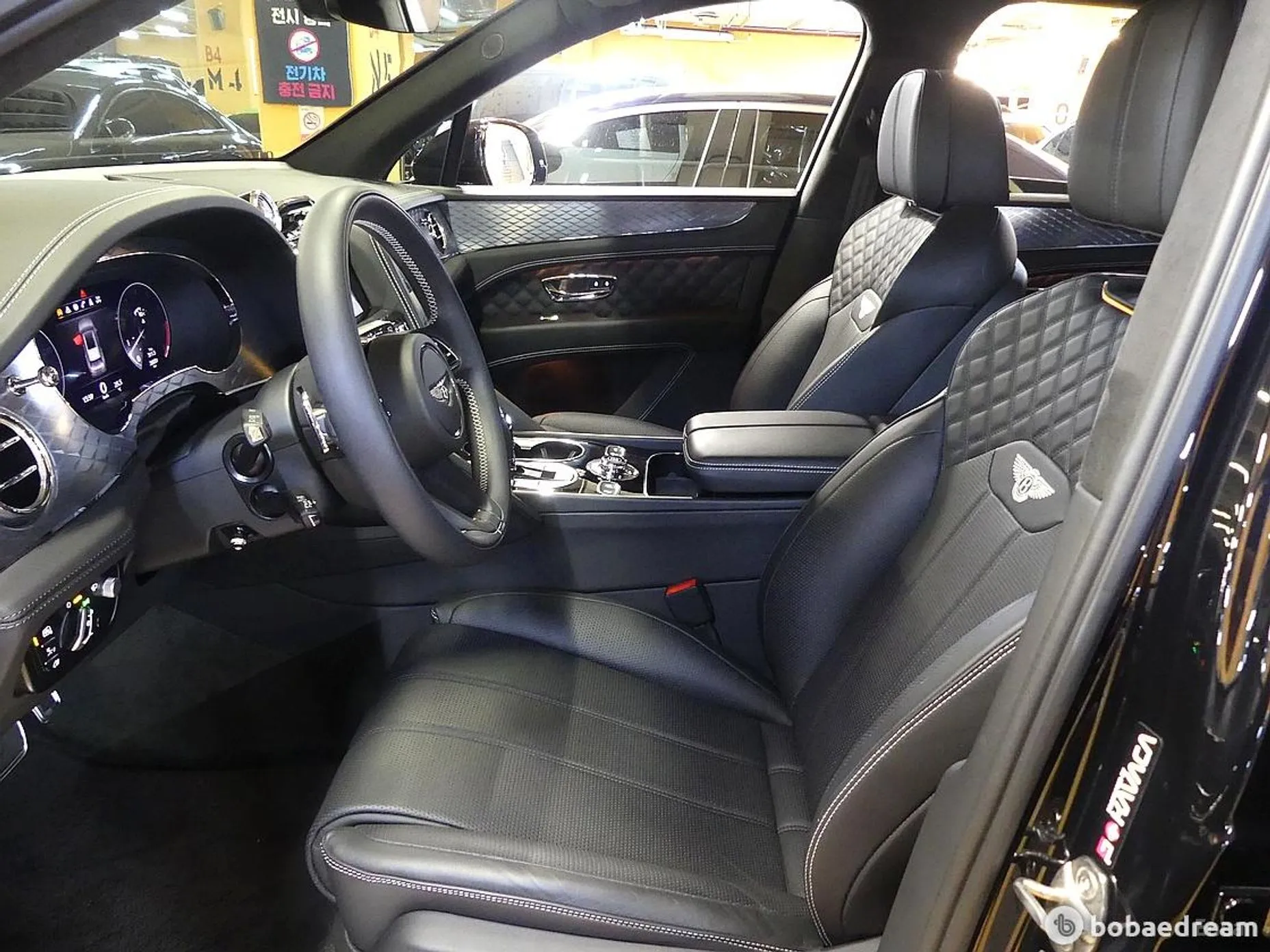 Bentley Bentayga превью 7