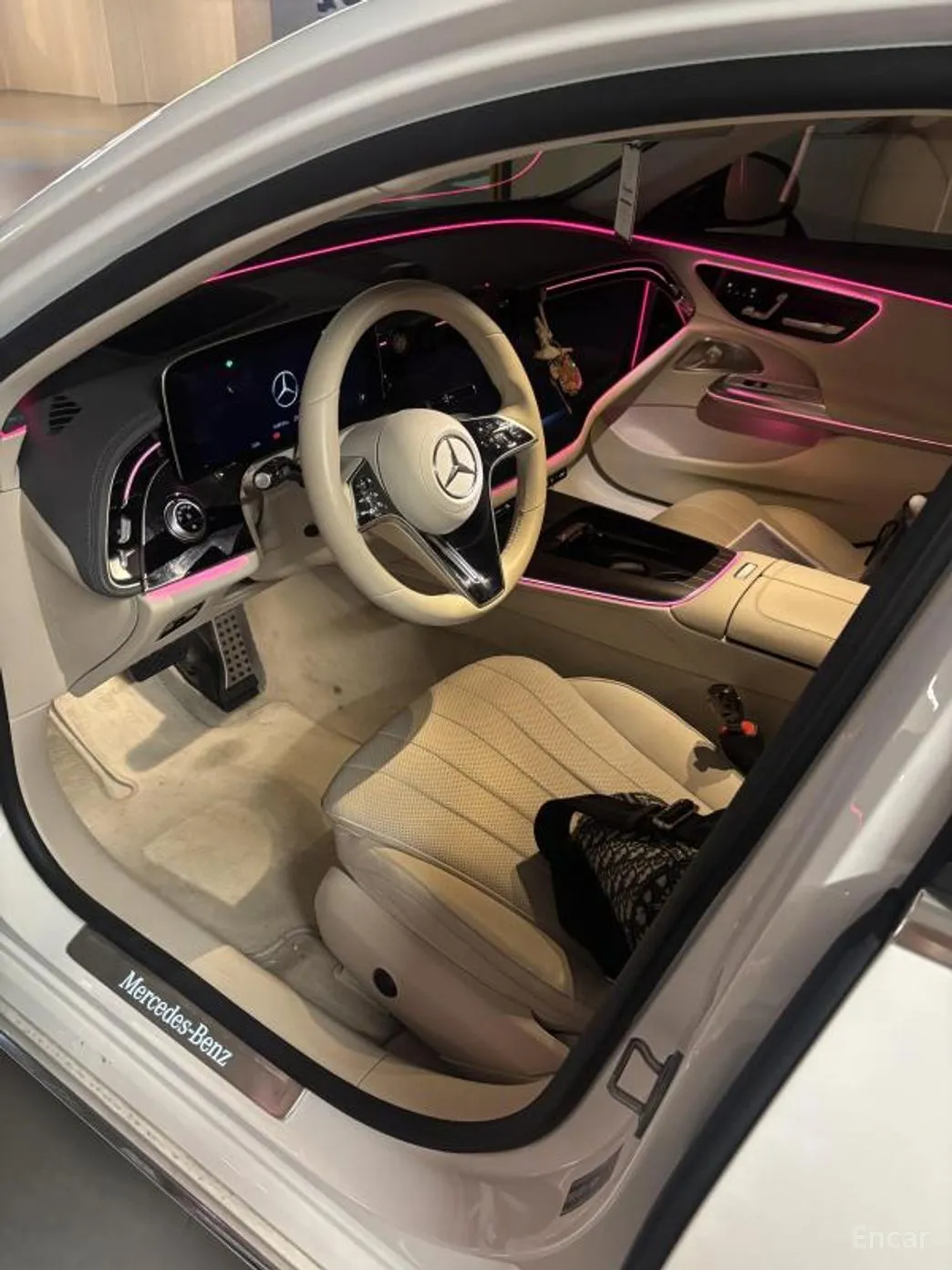 Mercedes Benz E-Class W214