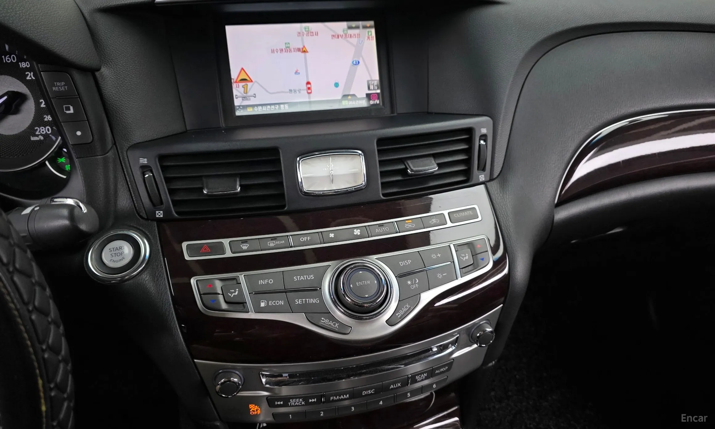 Infiniti M37 превью 13