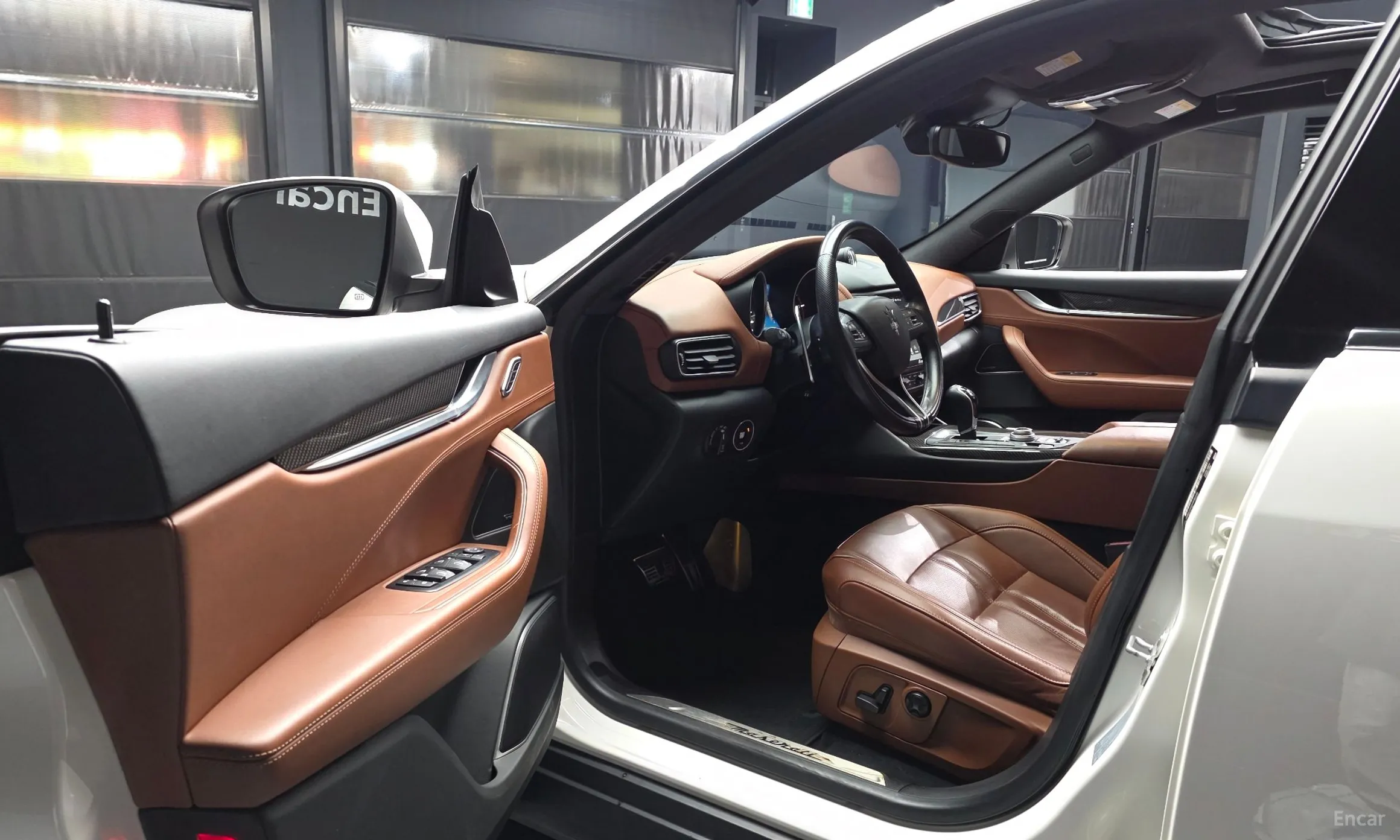 Maserati Levante превью 10
