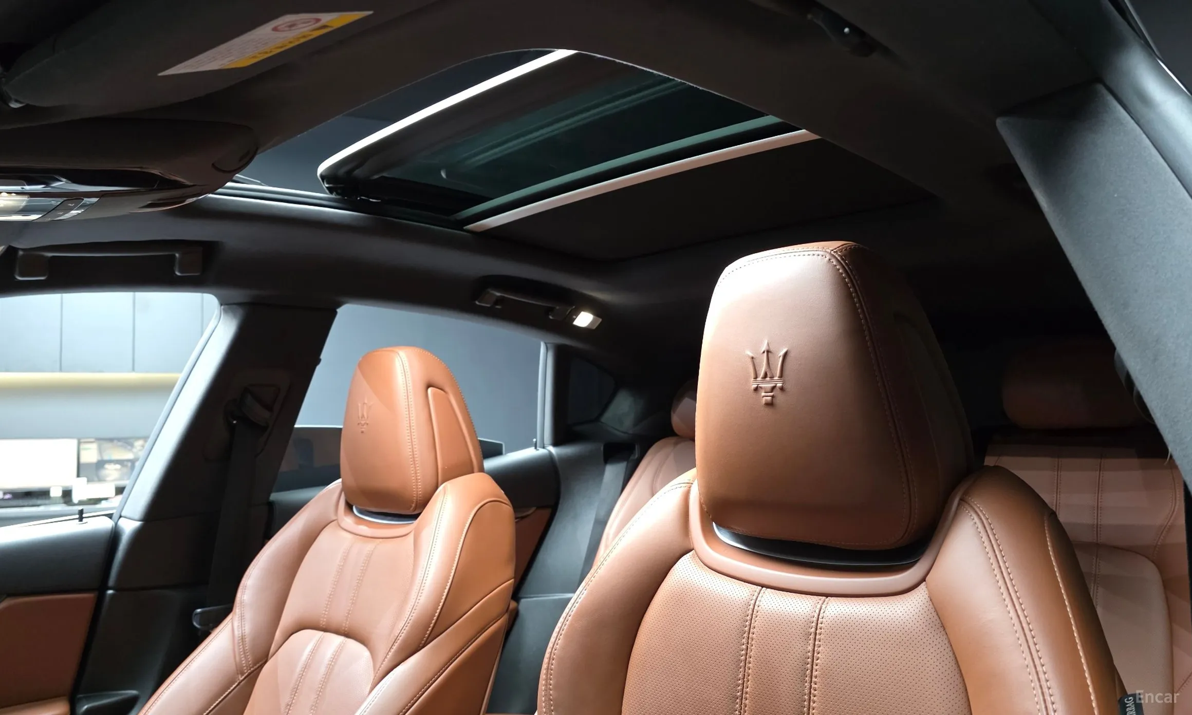 Maserati Levante превью 18