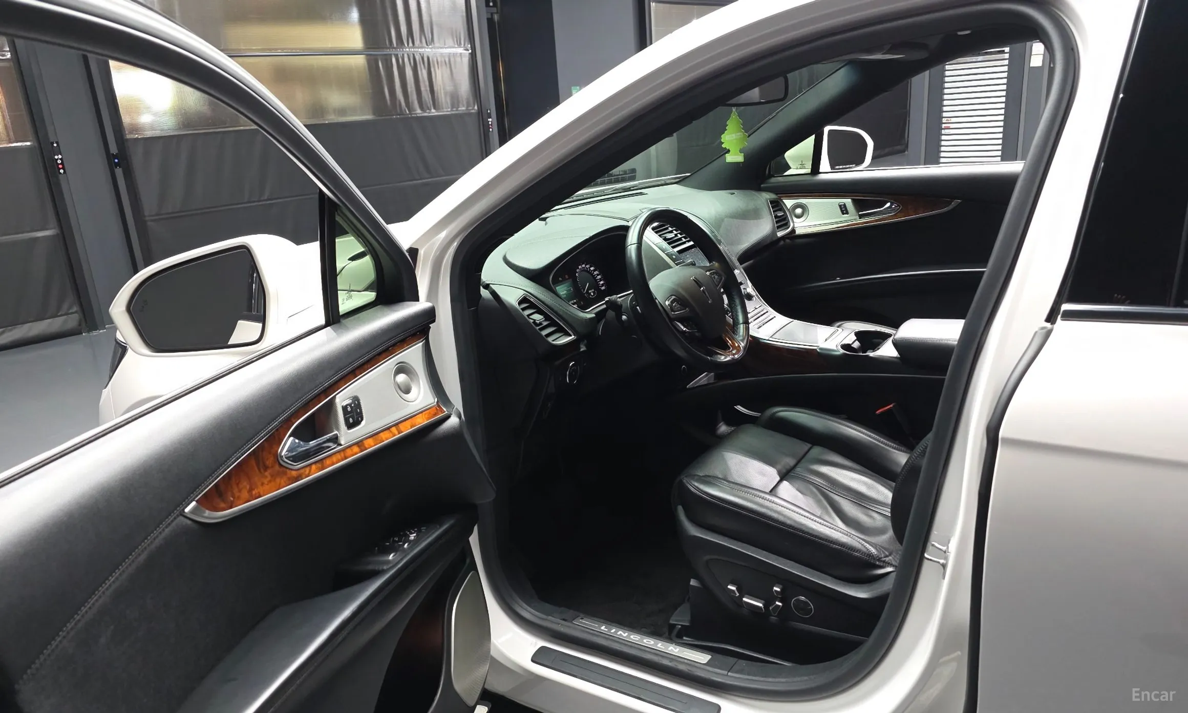 Lincoln MKX 2nd Generation превью 10