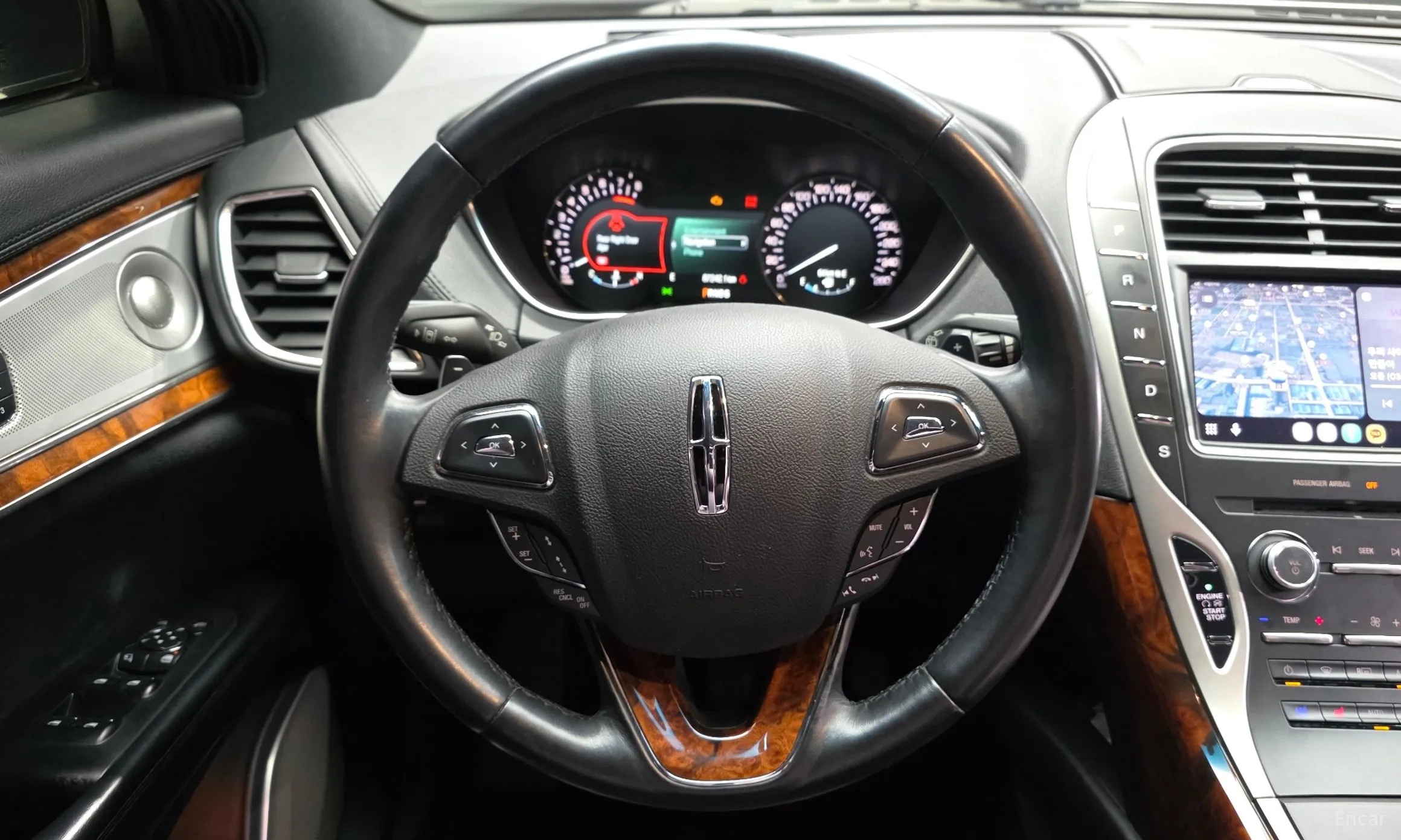Lincoln MKX 2nd Generation превью 13