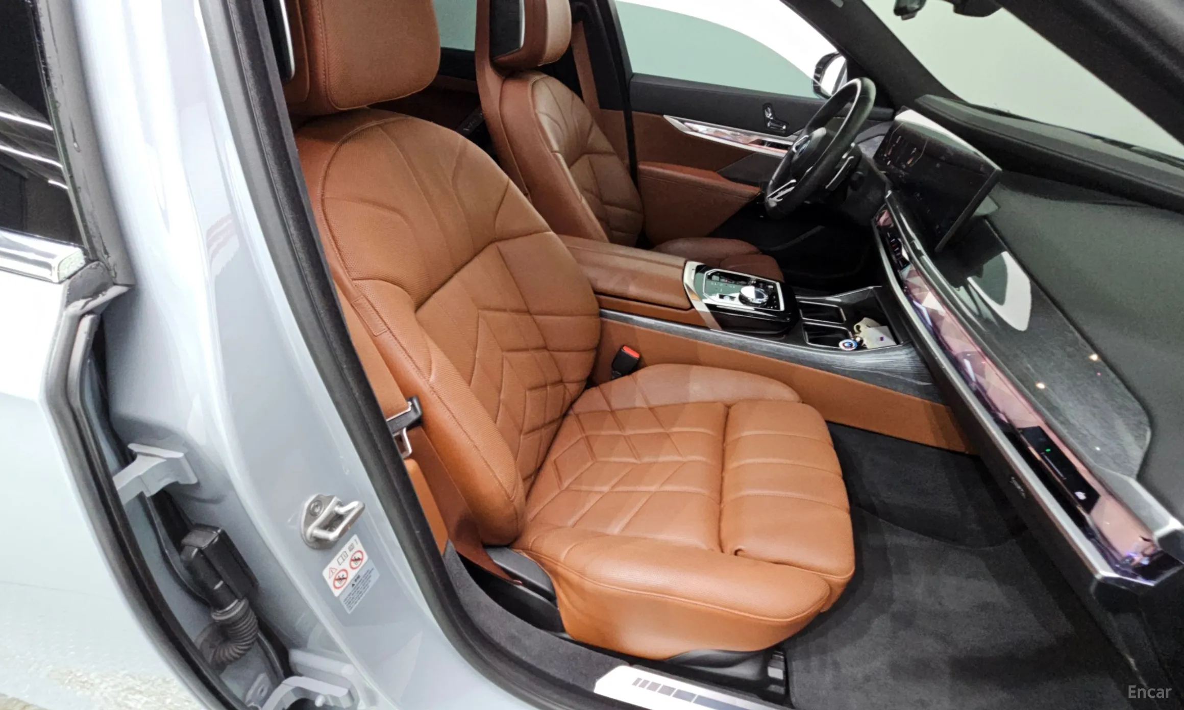 BMW 7 Series (G70) превью 20