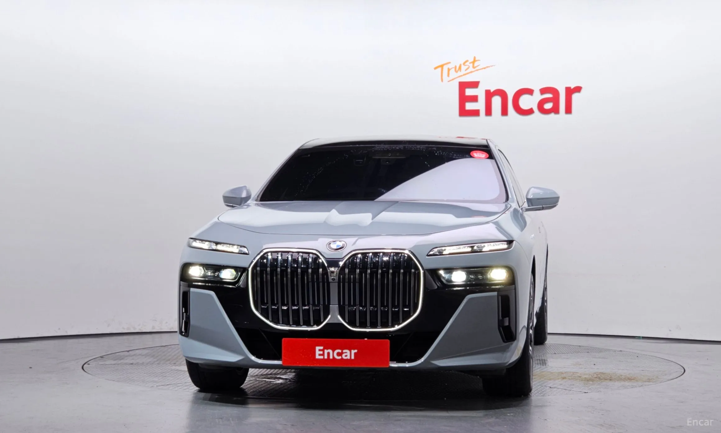 BMW 7 Series (G70) превью 3