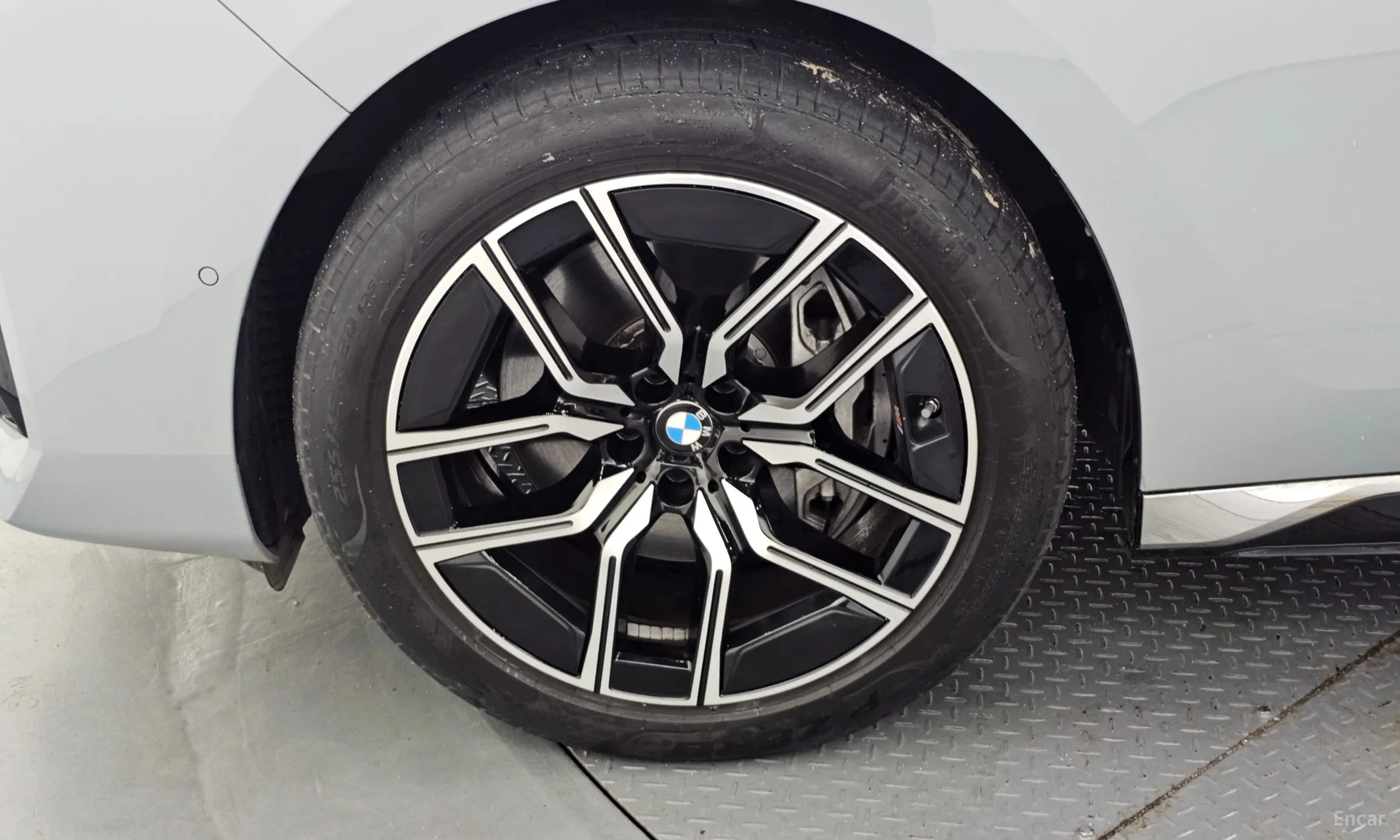 BMW 7 Series (G70) превью 5