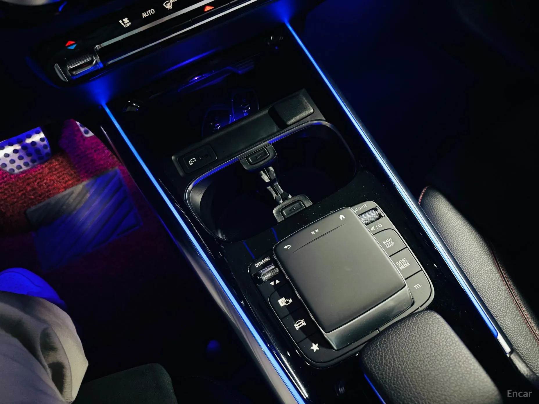 Mercedes Benz GLA-Class H247 превью 15