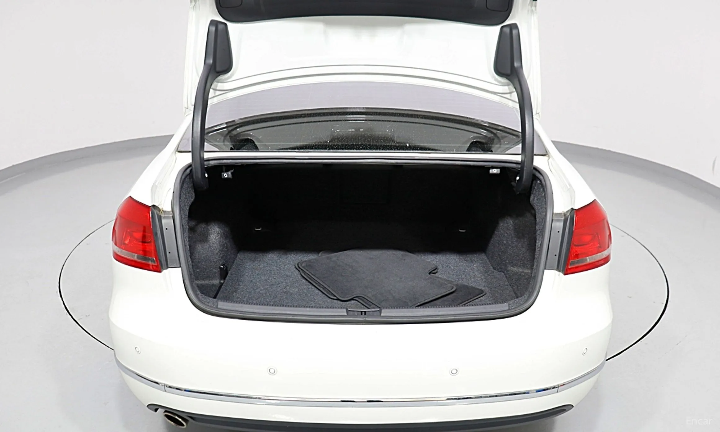 Volkswagen The New Passat превью 13