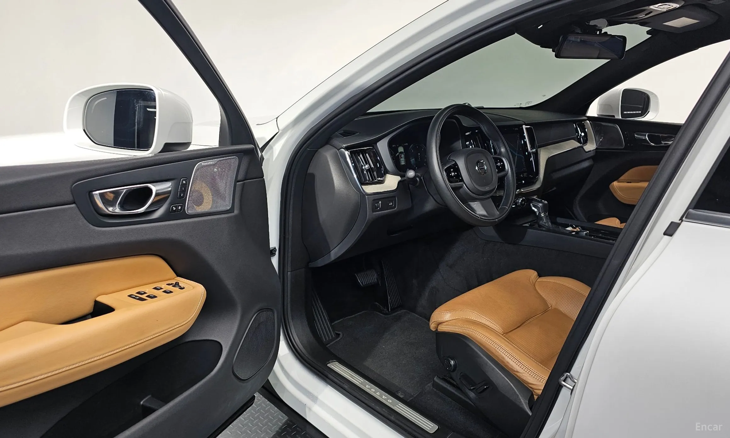 Volvo XC60 Gen 2 превью 10