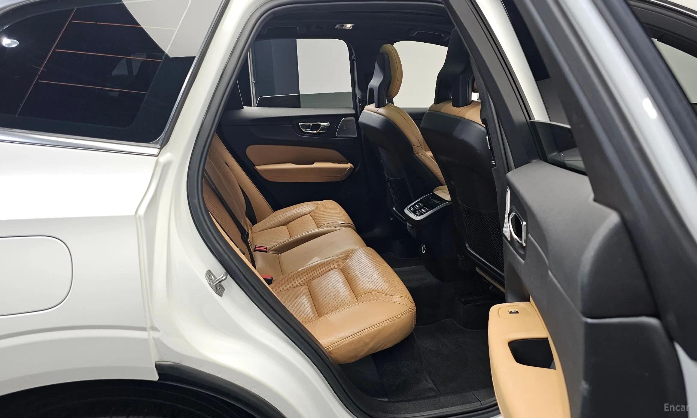 Volvo XC60 Gen 2 превью 11