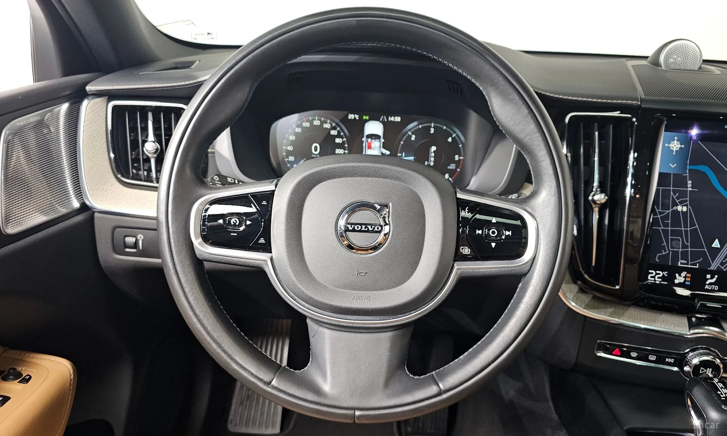 Volvo XC60 Gen 2 превью 14
