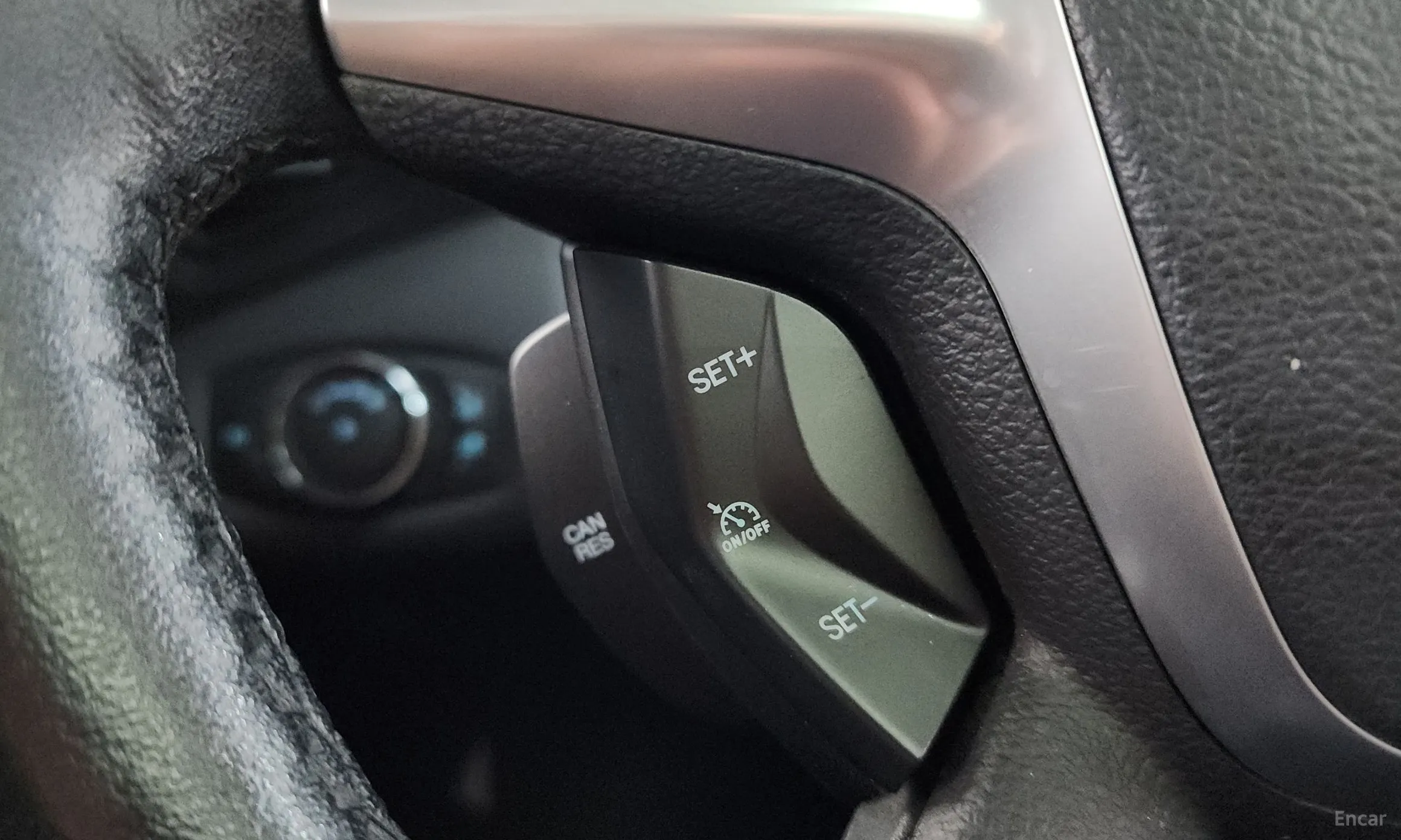 Ford Escape превью 15