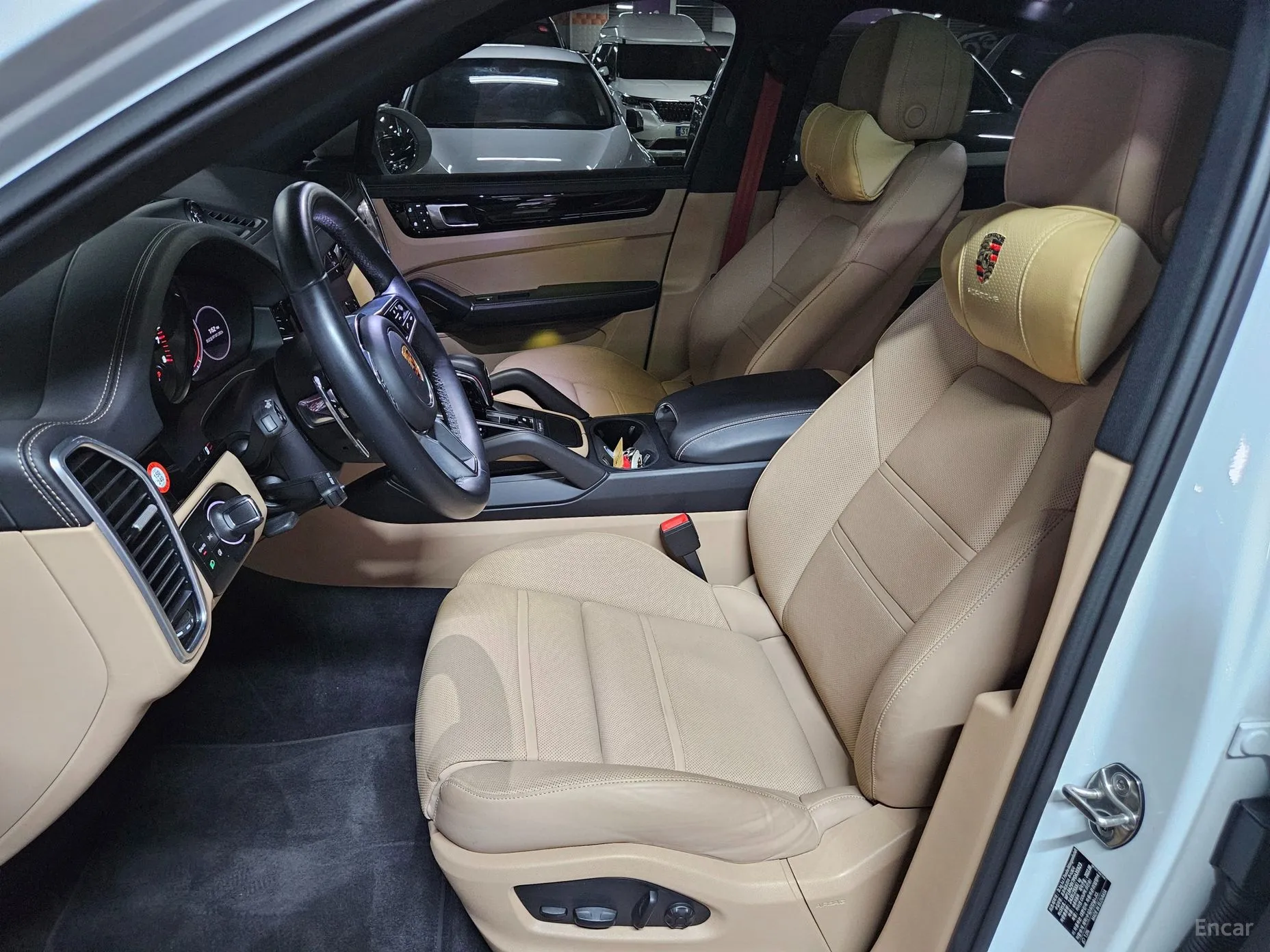 Porsche Cayenne (PO536) превью 17