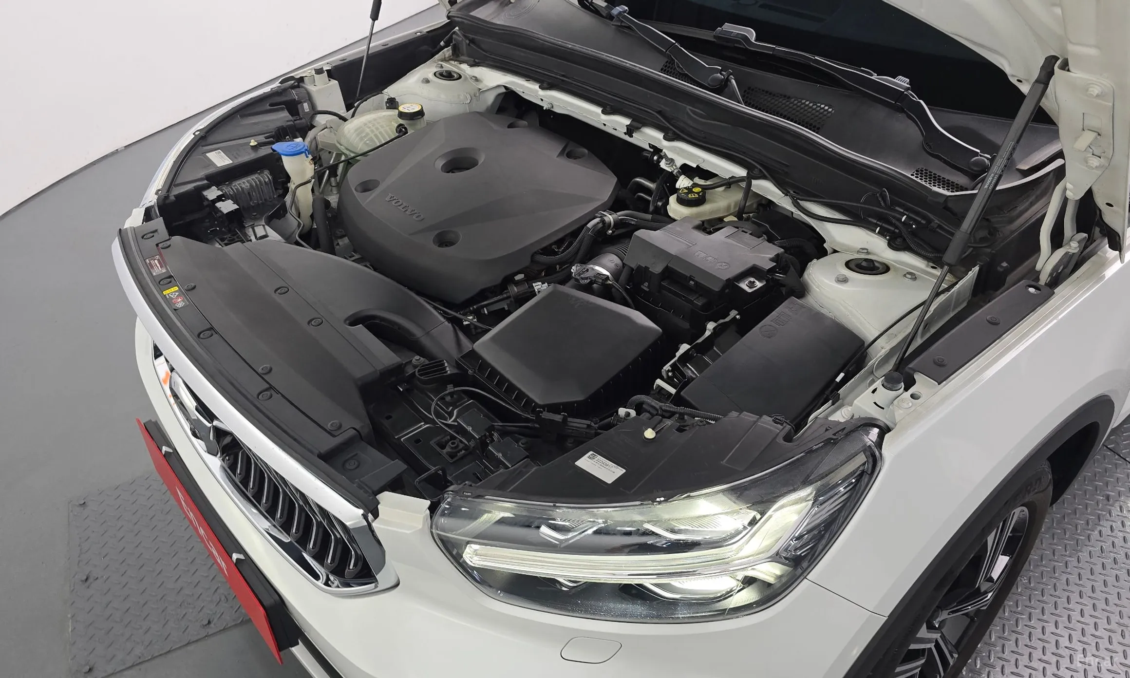Volvo XC40 превью 6