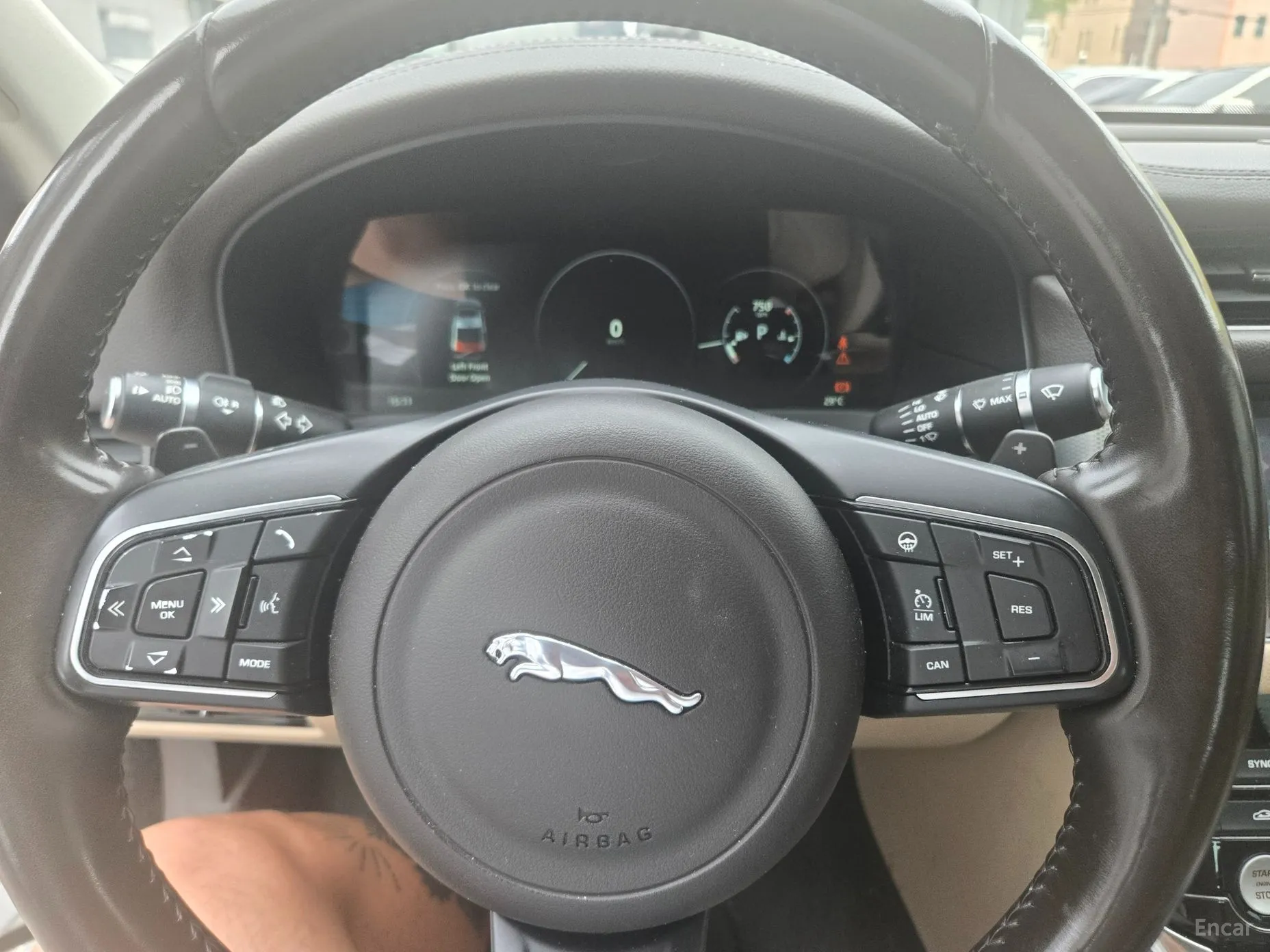 Jaguar XF (x260) превью 14