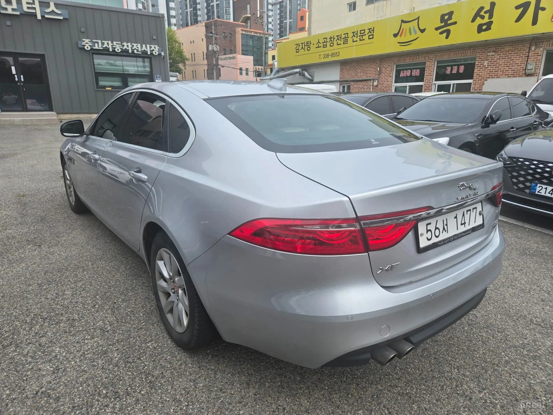 Jaguar XF (x260) превью 7