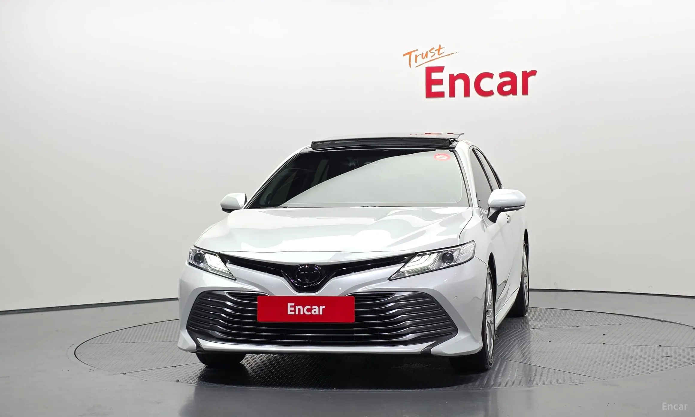 Toyota Camry (XV70) превью 3