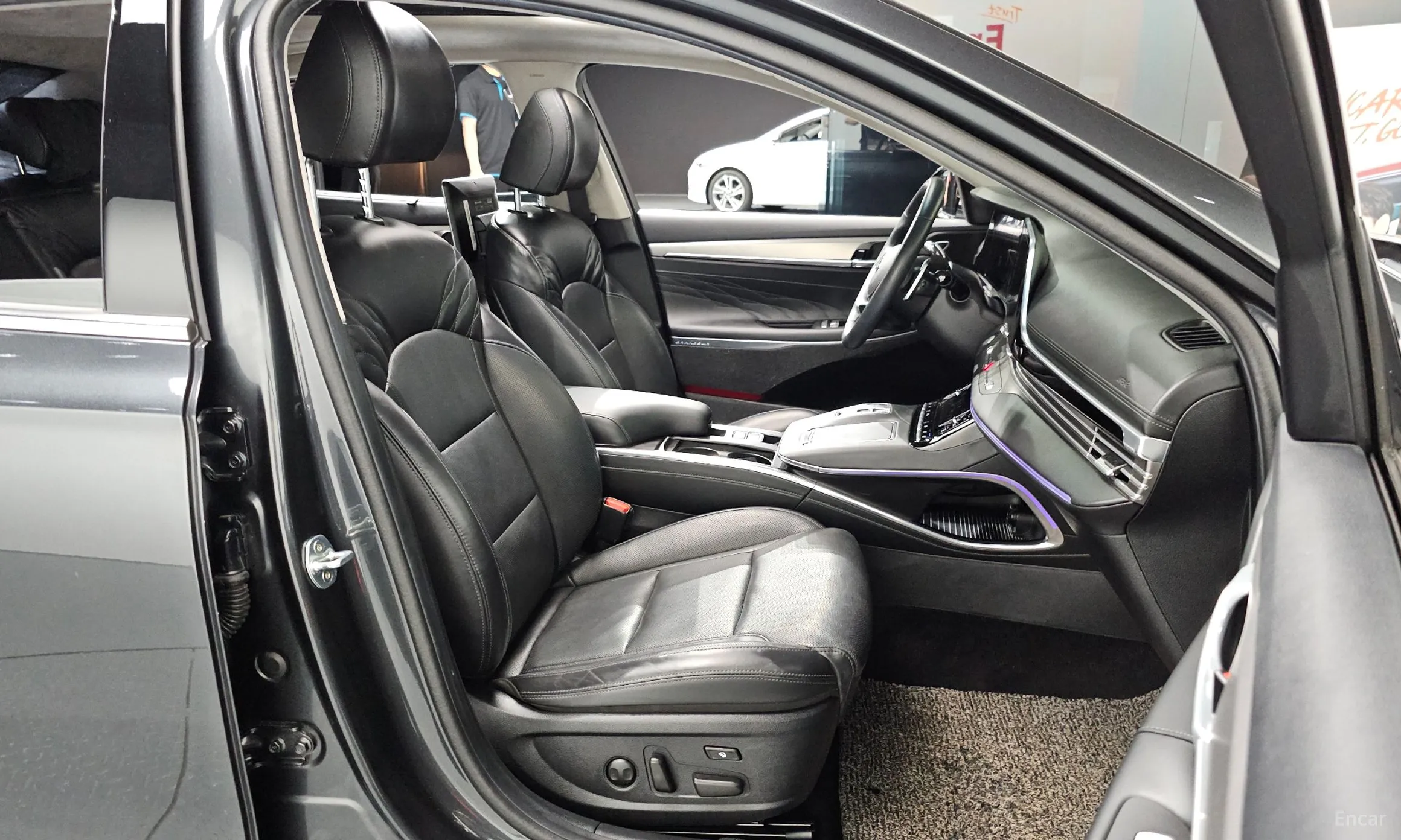 Hyundai Grandeur IG превью 12