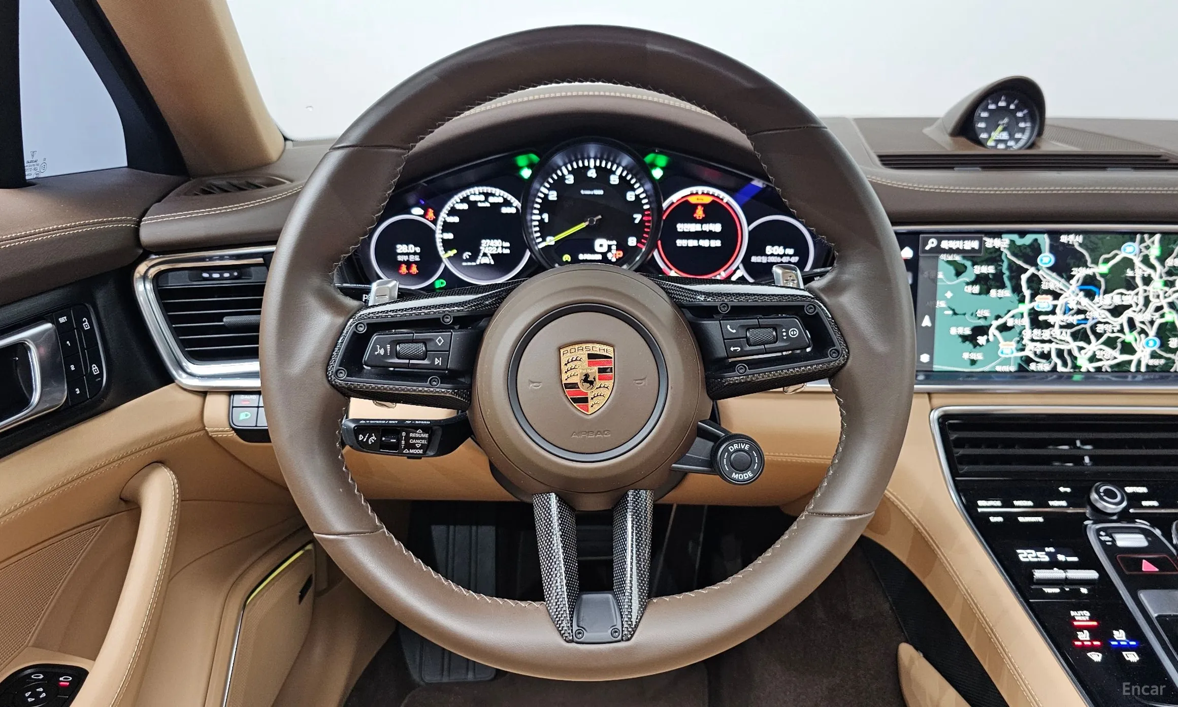 Porsche Panamera (971) превью 13