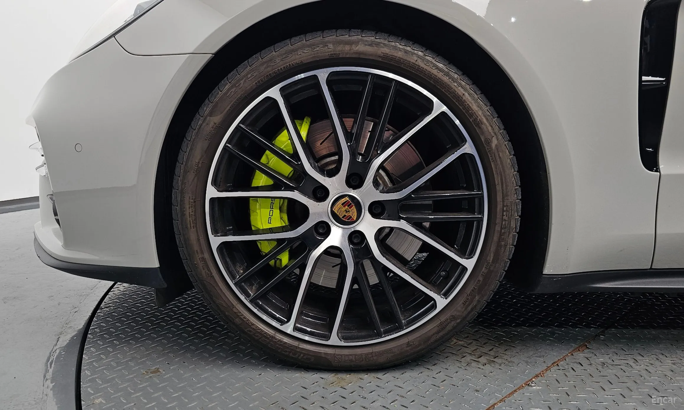 Porsche Panamera (971) превью 5