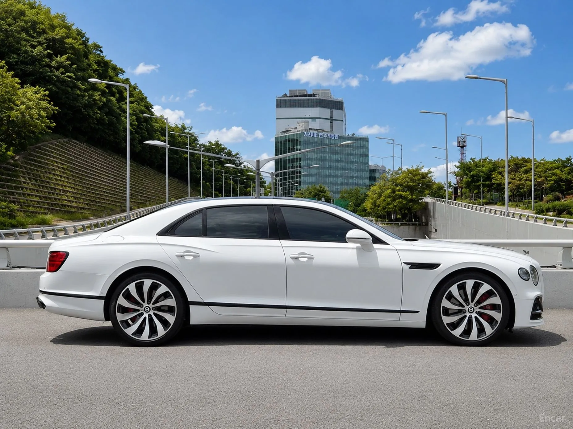 Bentley Flying Spur 3rd Generation превью 4