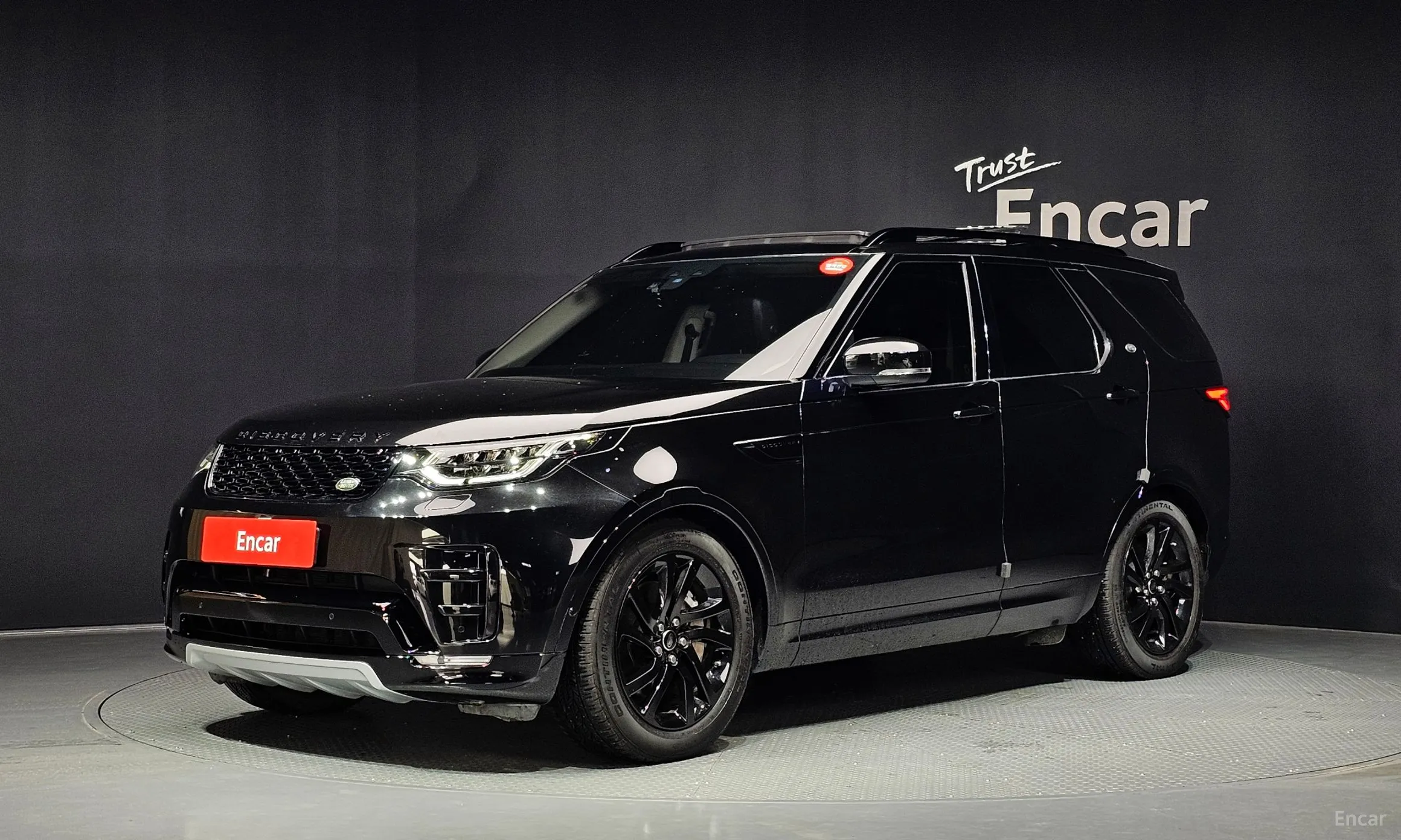 Land Rover Discovery 5