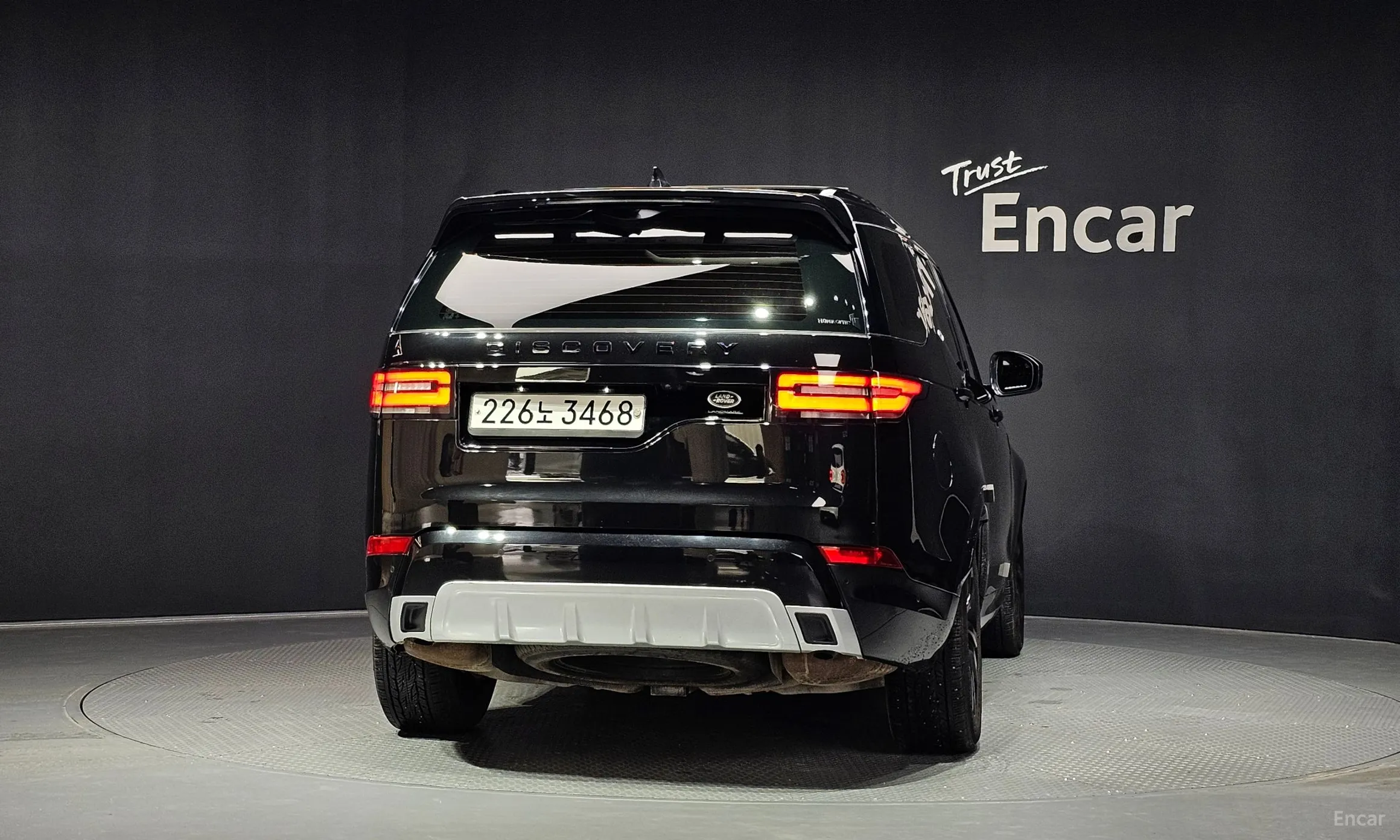 Land Rover Discovery 5 превью 4