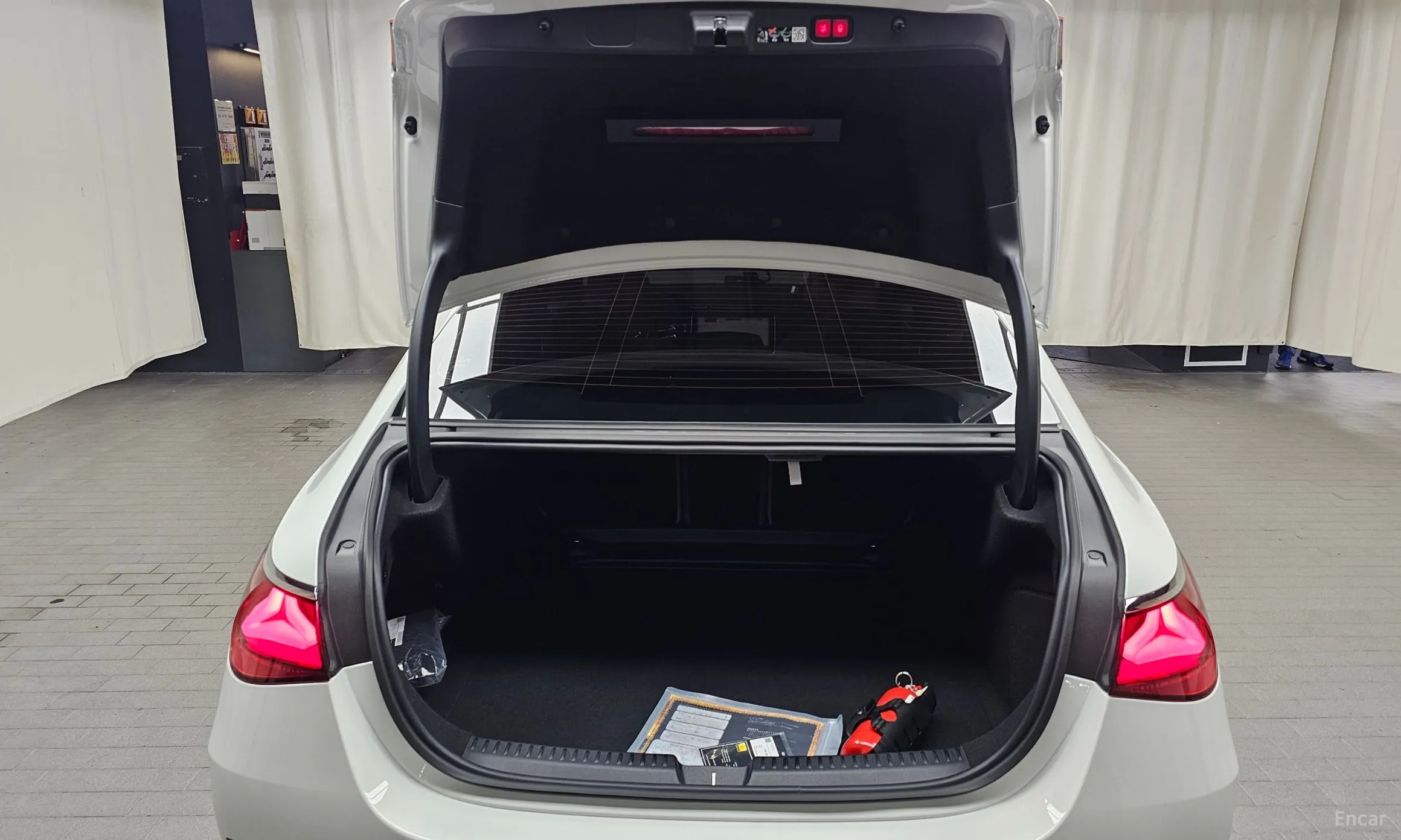 Mercedes Benz E-Class W214 превью 17