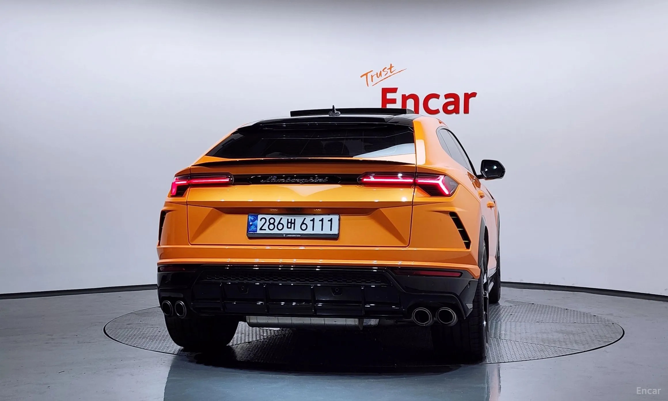 Lamborghini Urus превью 4