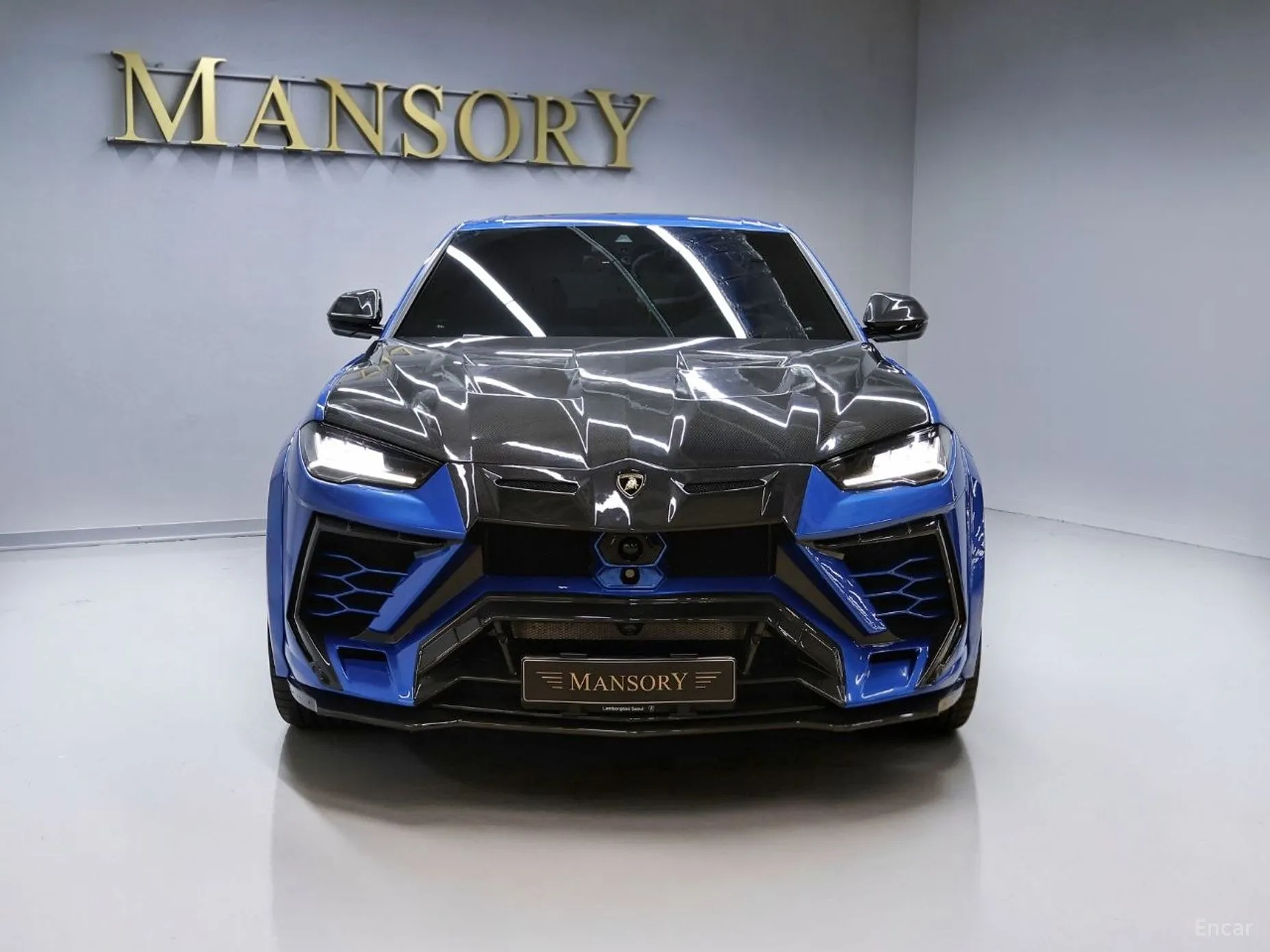 Lamborghini Urus превью 3