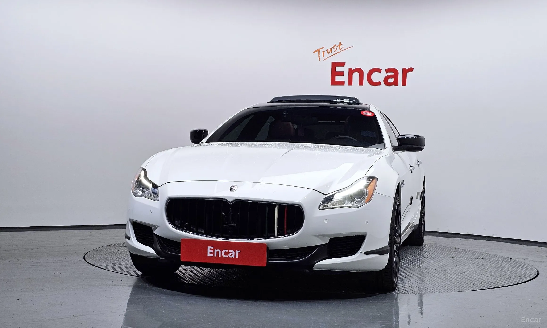 Maserati Quattroporte превью 3