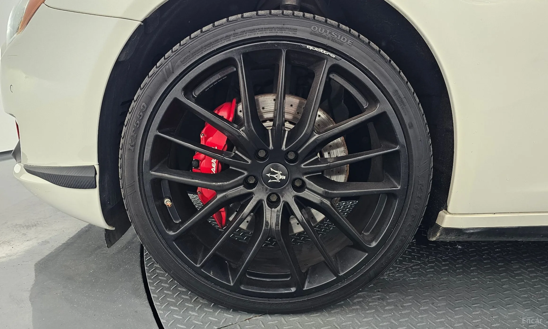 Maserati Quattroporte превью 5