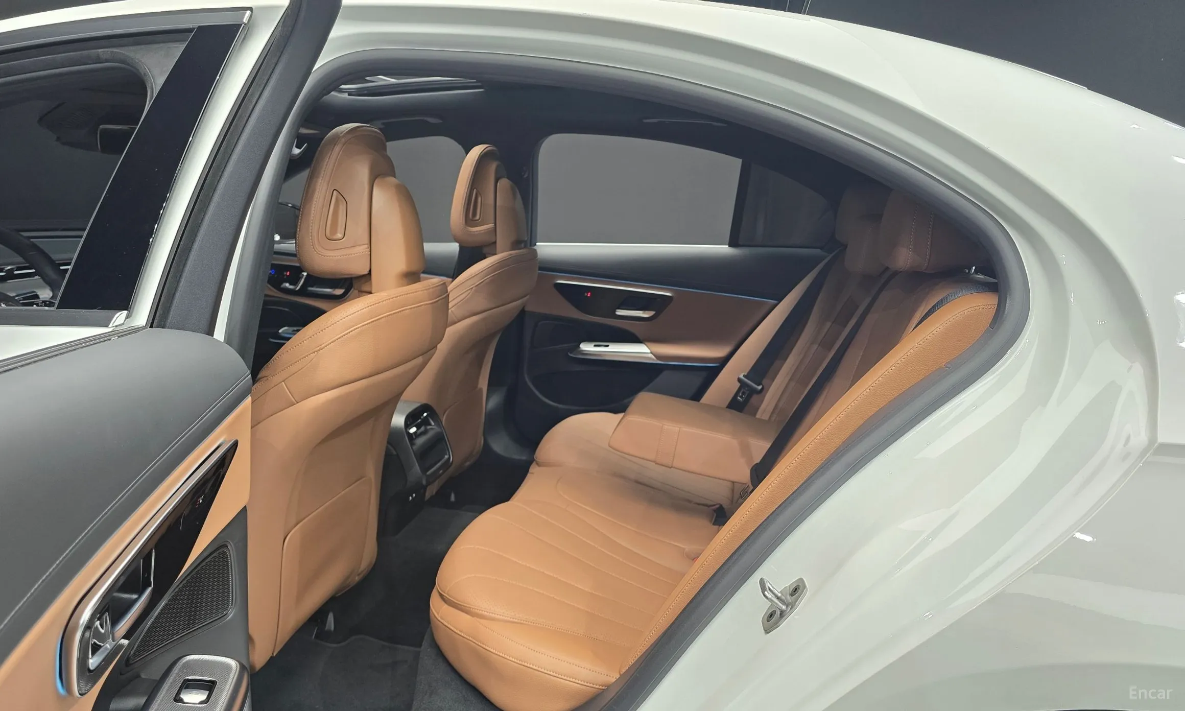 Mercedes Benz E-Class W214 превью 11