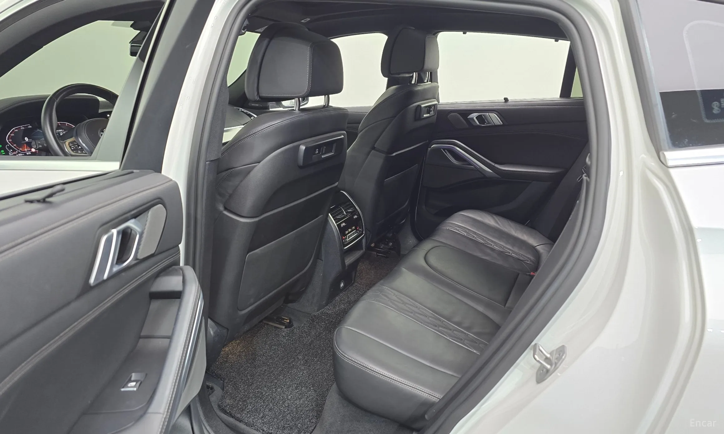 BMW X6 (G06) превью 11